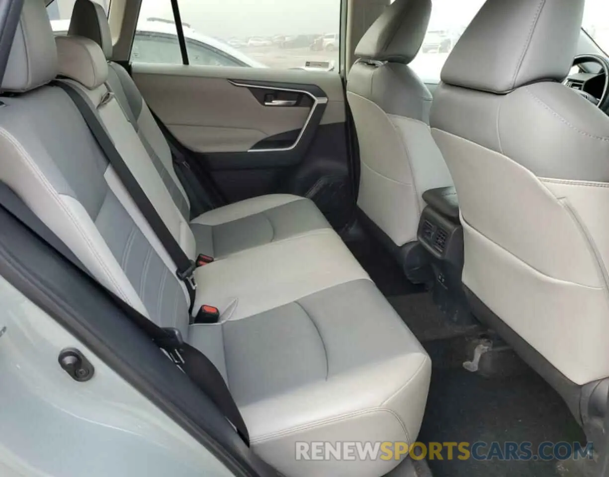 11 Photograph of a damaged car 2T3A1RFV1KC038944 TOYOTA RAV4 2019