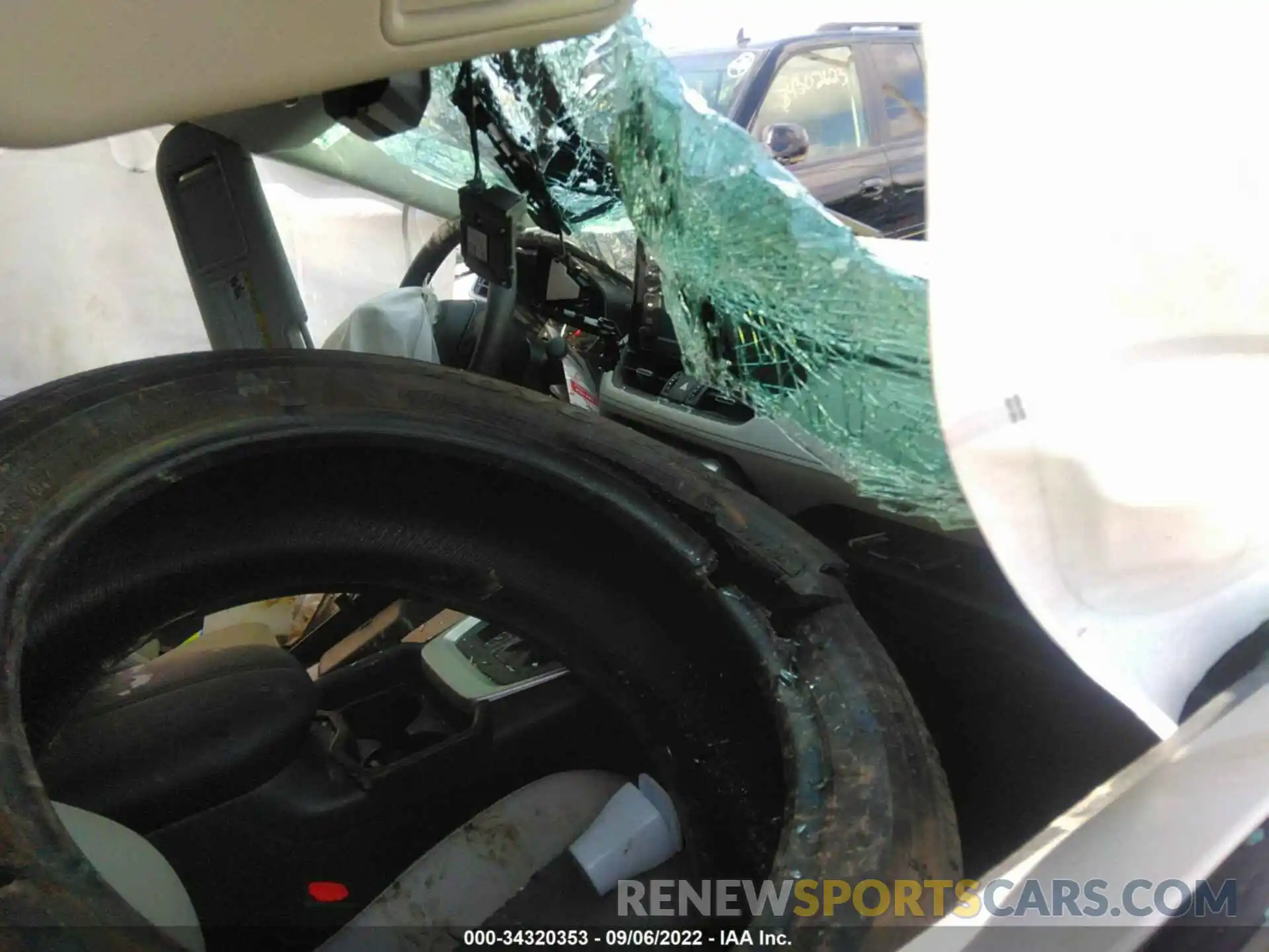 5 Photograph of a damaged car 2T3A1RFV1KW012410 TOYOTA RAV4 2019