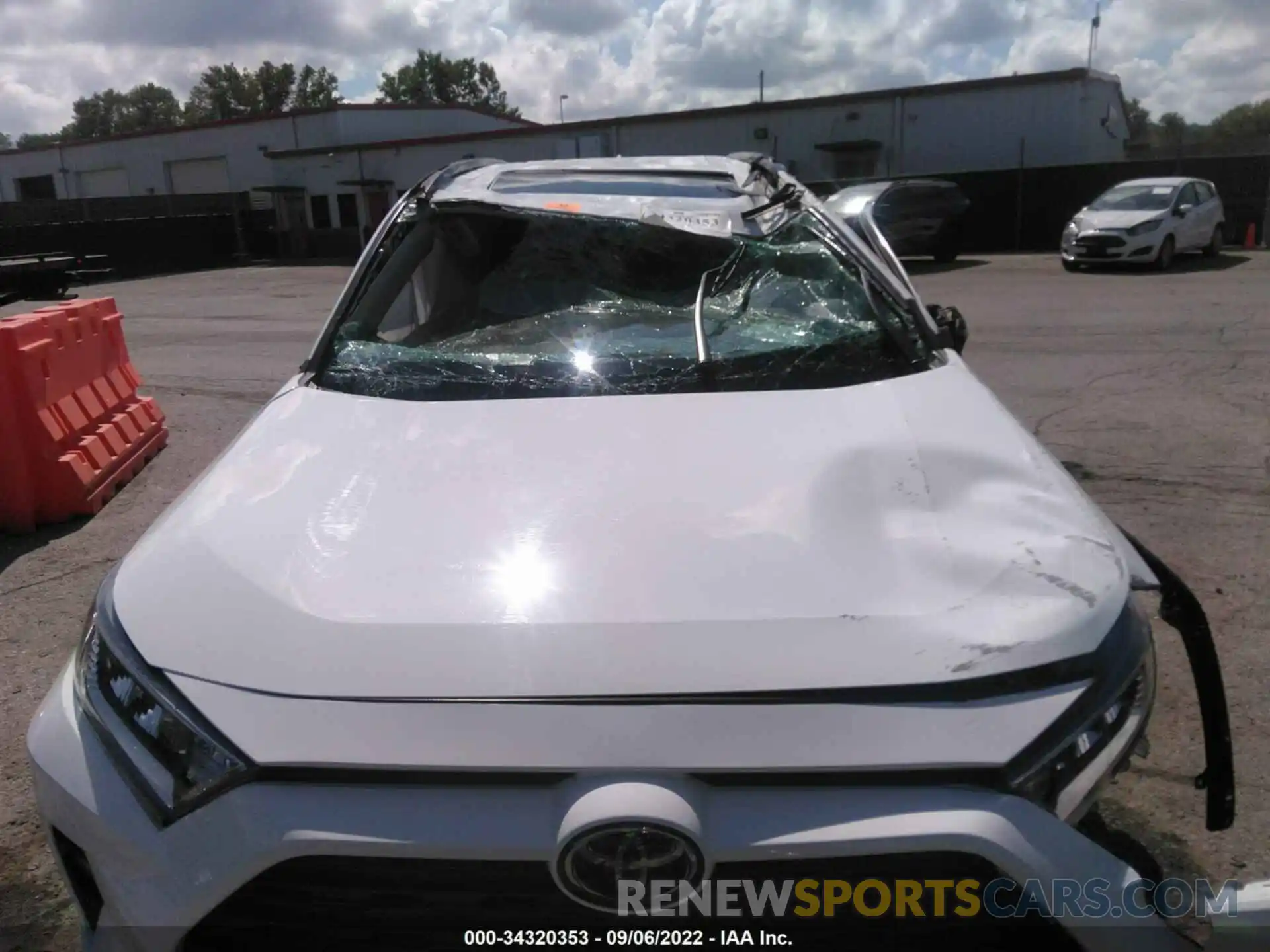 6 Photograph of a damaged car 2T3A1RFV1KW012410 TOYOTA RAV4 2019