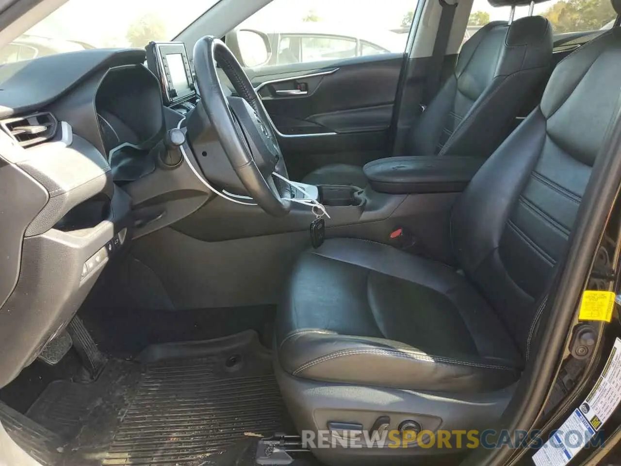7 Photograph of a damaged car 2T3A1RFV1KW045407 TOYOTA RAV4 2019