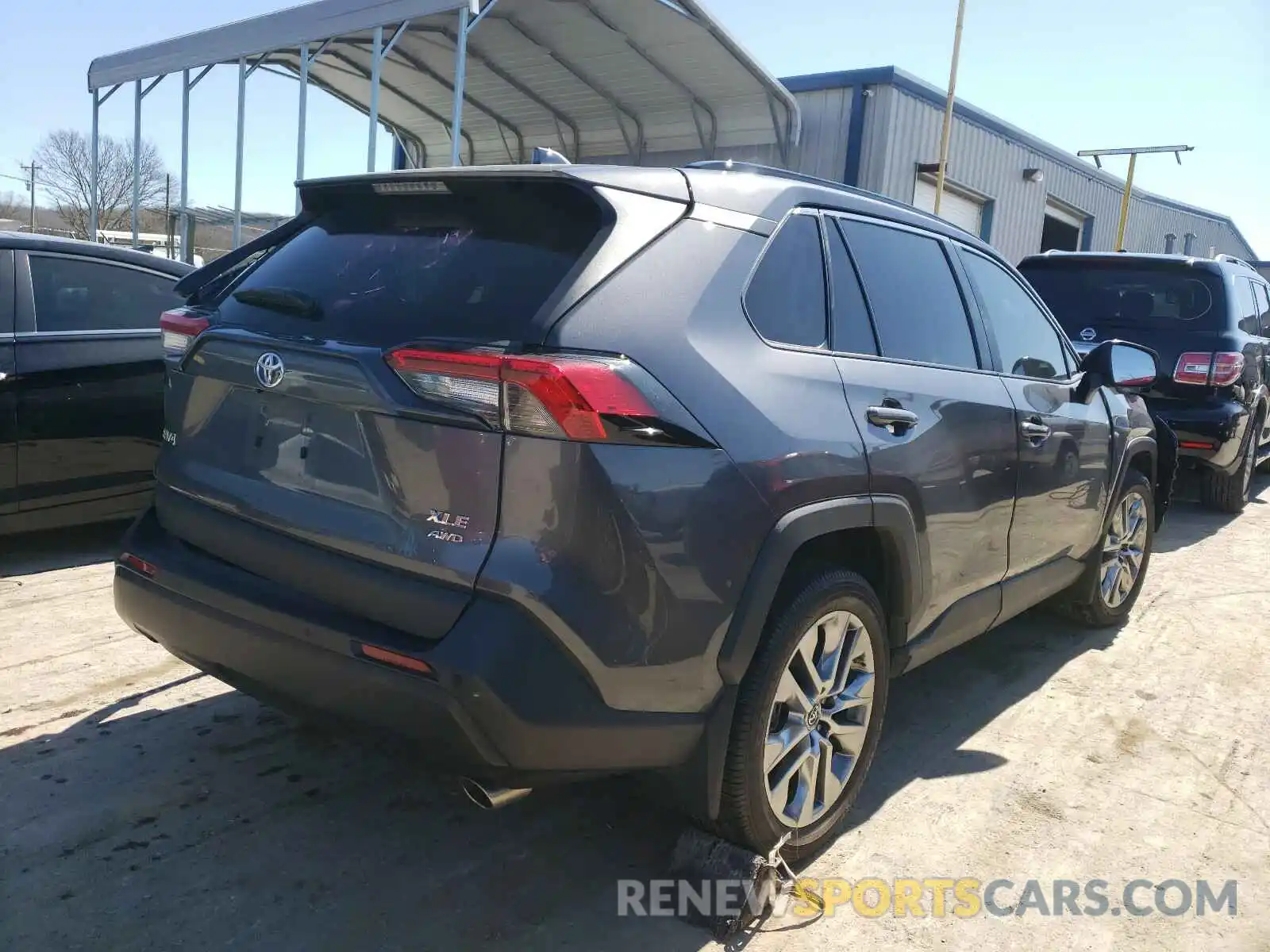 4 Photograph of a damaged car 2T3A1RFV1KW070369 TOYOTA RAV4 2019