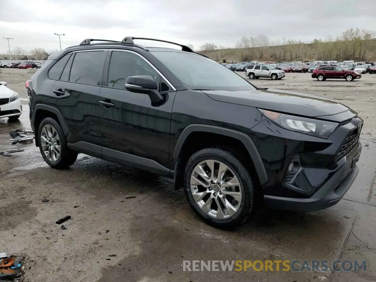 4 Photograph of a damaged car 2T3A1RFV2KC001370 TOYOTA RAV4 2019