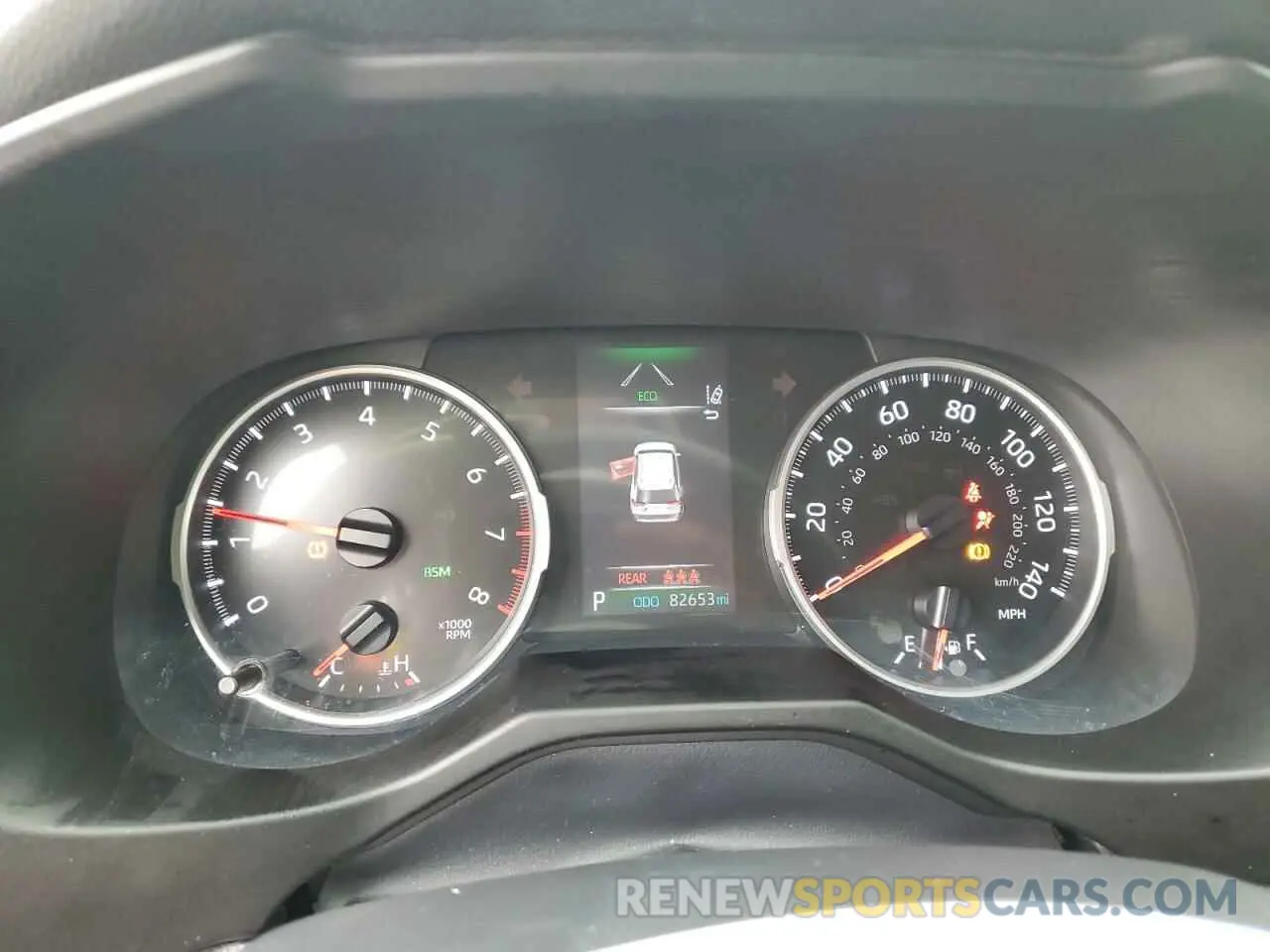 9 Photograph of a damaged car 2T3A1RFV2KC001370 TOYOTA RAV4 2019