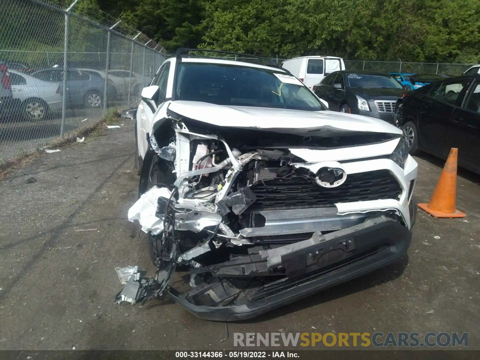 6 Photograph of a damaged car 2T3A1RFV2KC019691 TOYOTA RAV4 2019