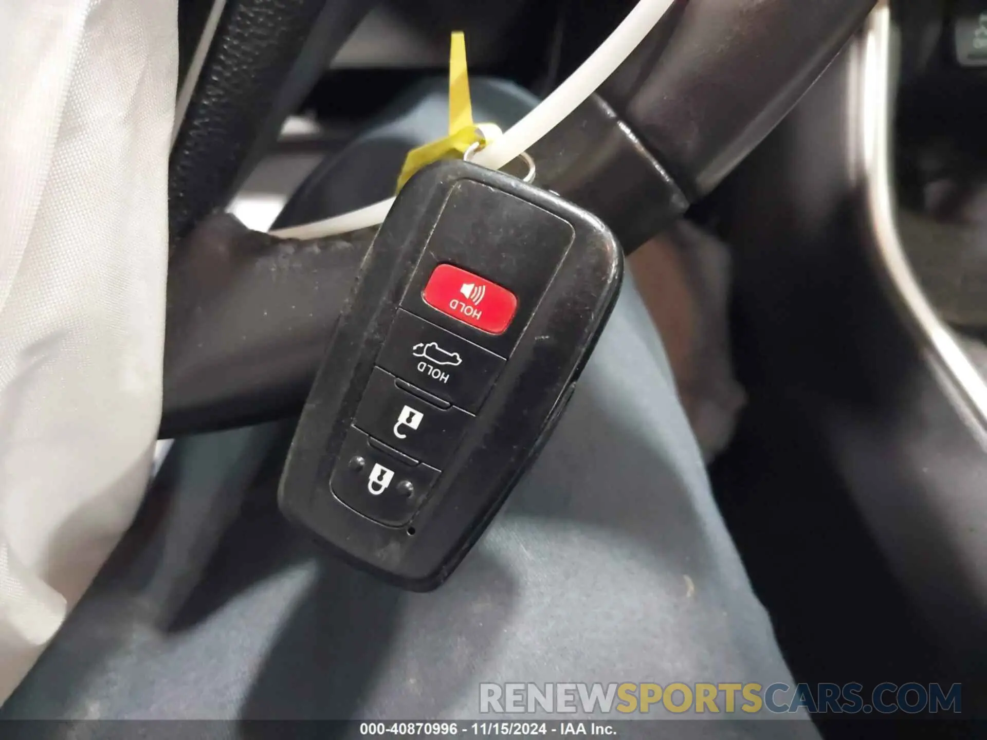 11 Photograph of a damaged car 2T3A1RFV2KC030111 TOYOTA RAV4 2019