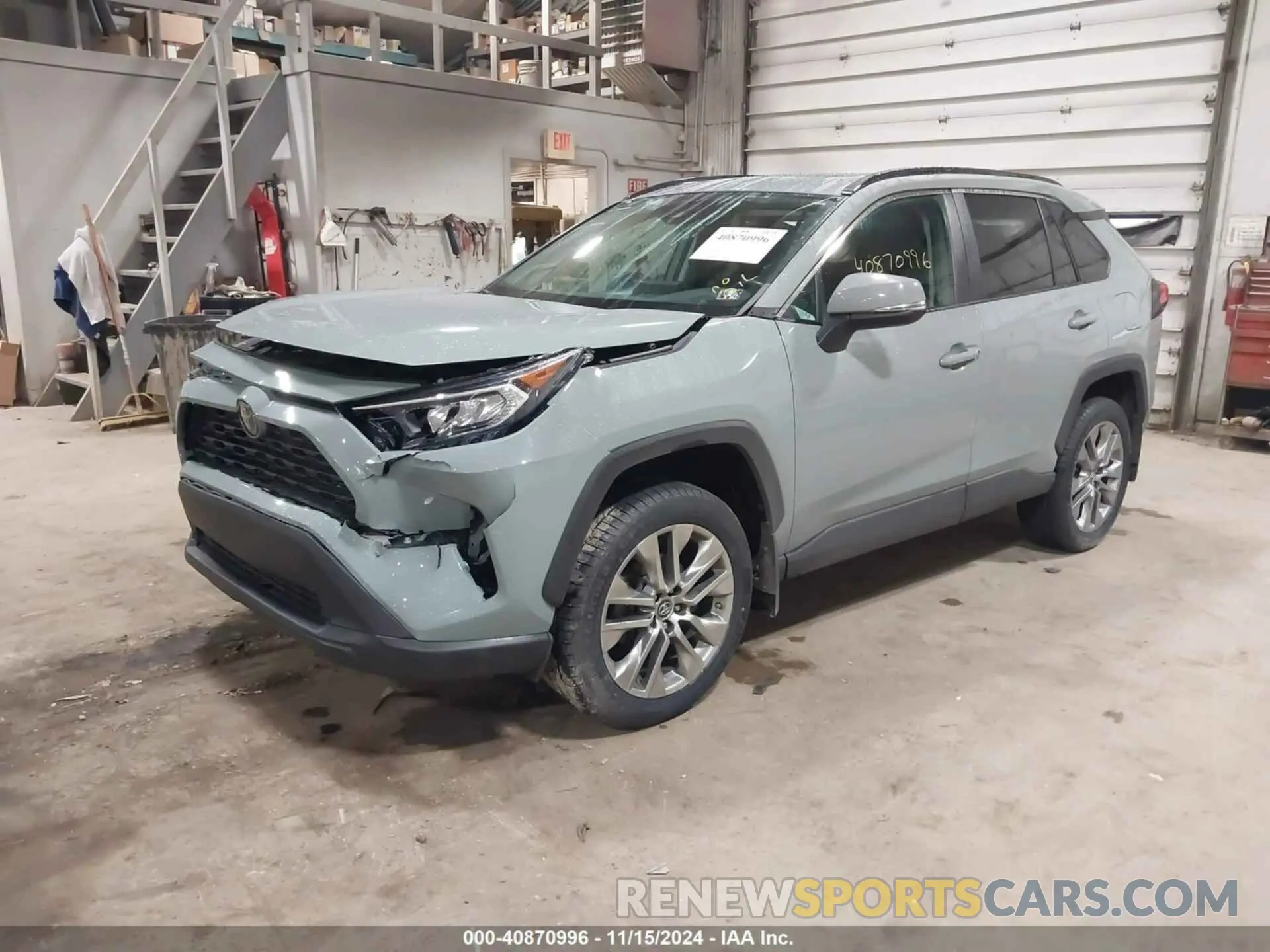 2 Photograph of a damaged car 2T3A1RFV2KC030111 TOYOTA RAV4 2019