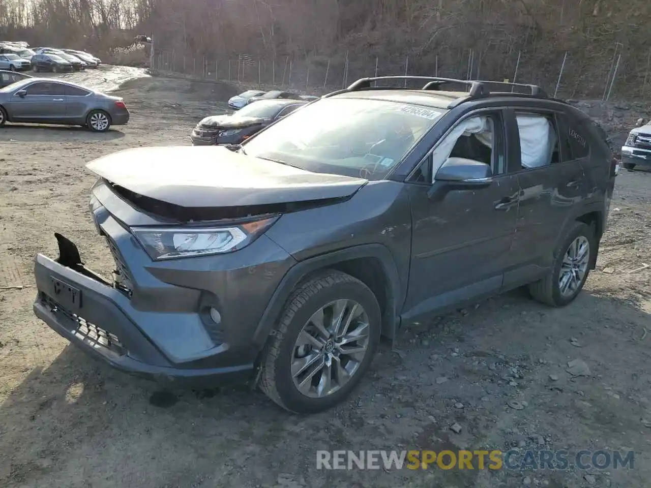 1 Photograph of a damaged car 2T3A1RFV2KC032005 TOYOTA RAV4 2019