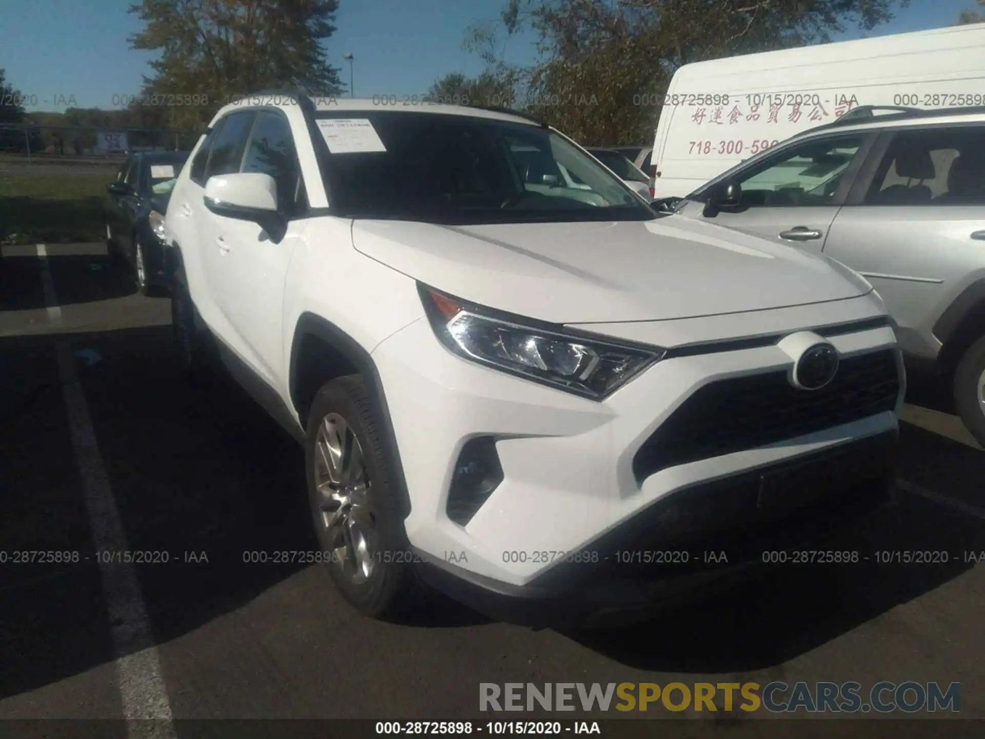 1 Photograph of a damaged car 2T3A1RFV2KC059608 TOYOTA RAV4 2019