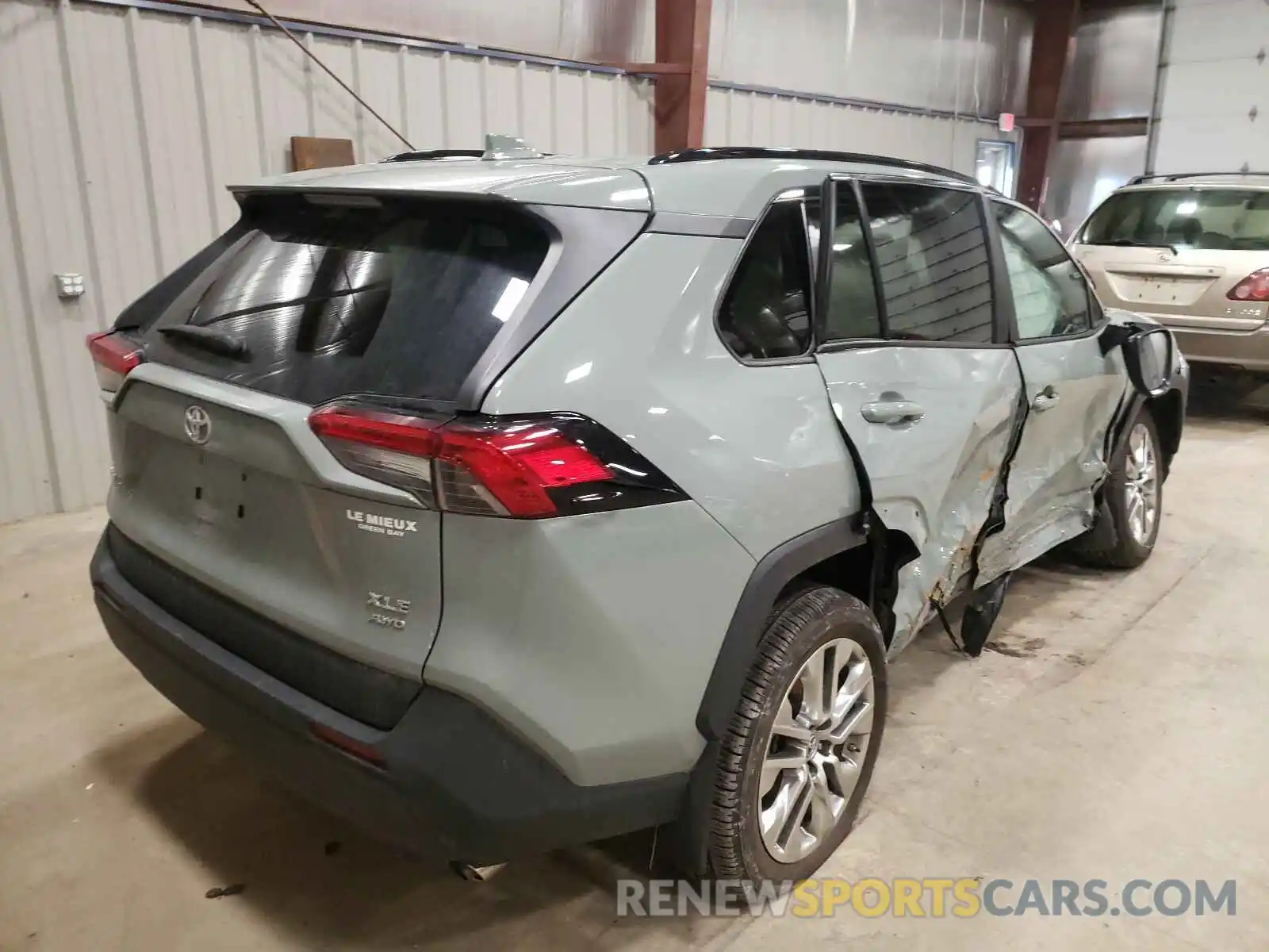 4 Photograph of a damaged car 2T3A1RFV2KW045366 TOYOTA RAV4 2019