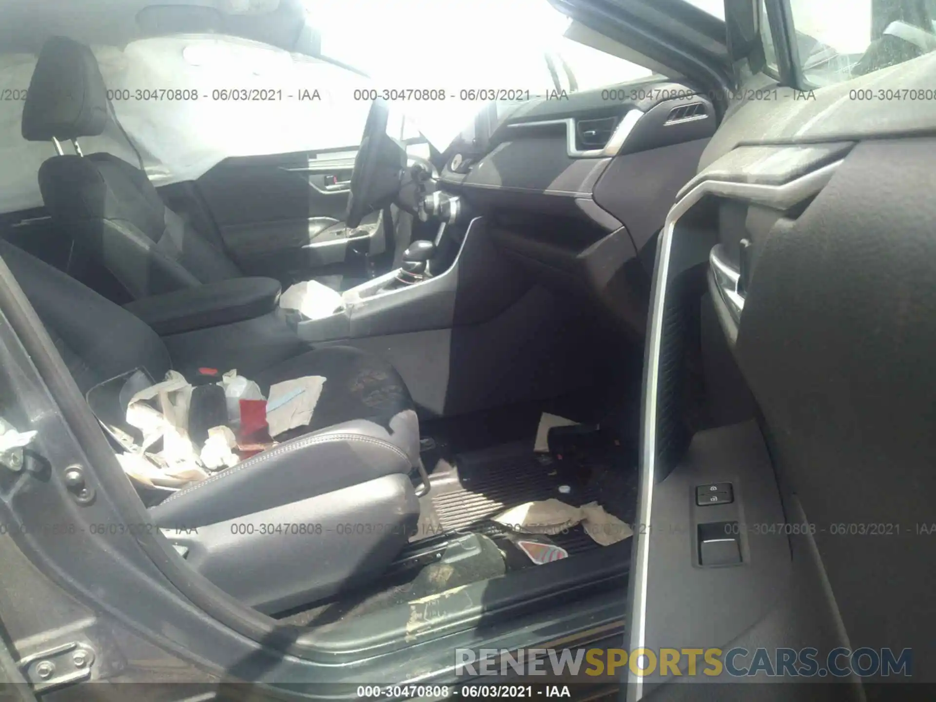 5 Photograph of a damaged car 2T3A1RFV2KW054679 TOYOTA RAV4 2019