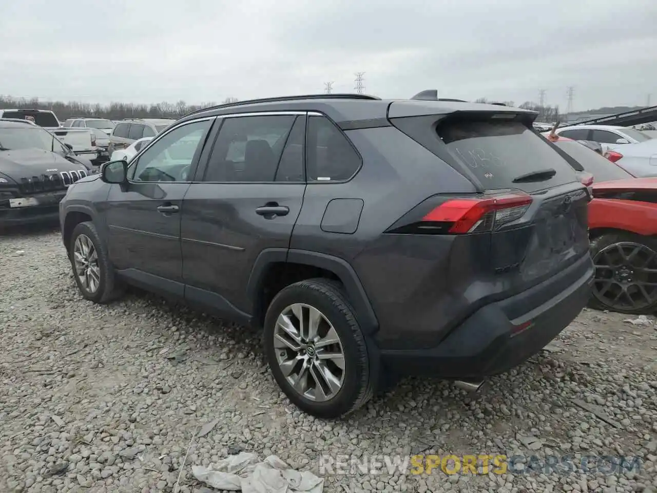 2 Photograph of a damaged car 2T3A1RFV2KW065679 TOYOTA RAV4 2019