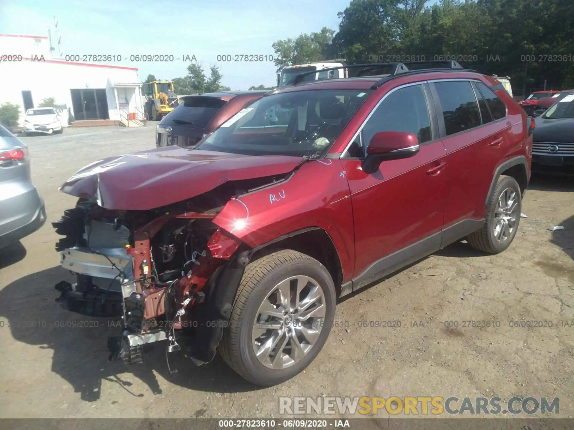 2 Photograph of a damaged car 2T3A1RFV2KW080652 TOYOTA RAV4 2019