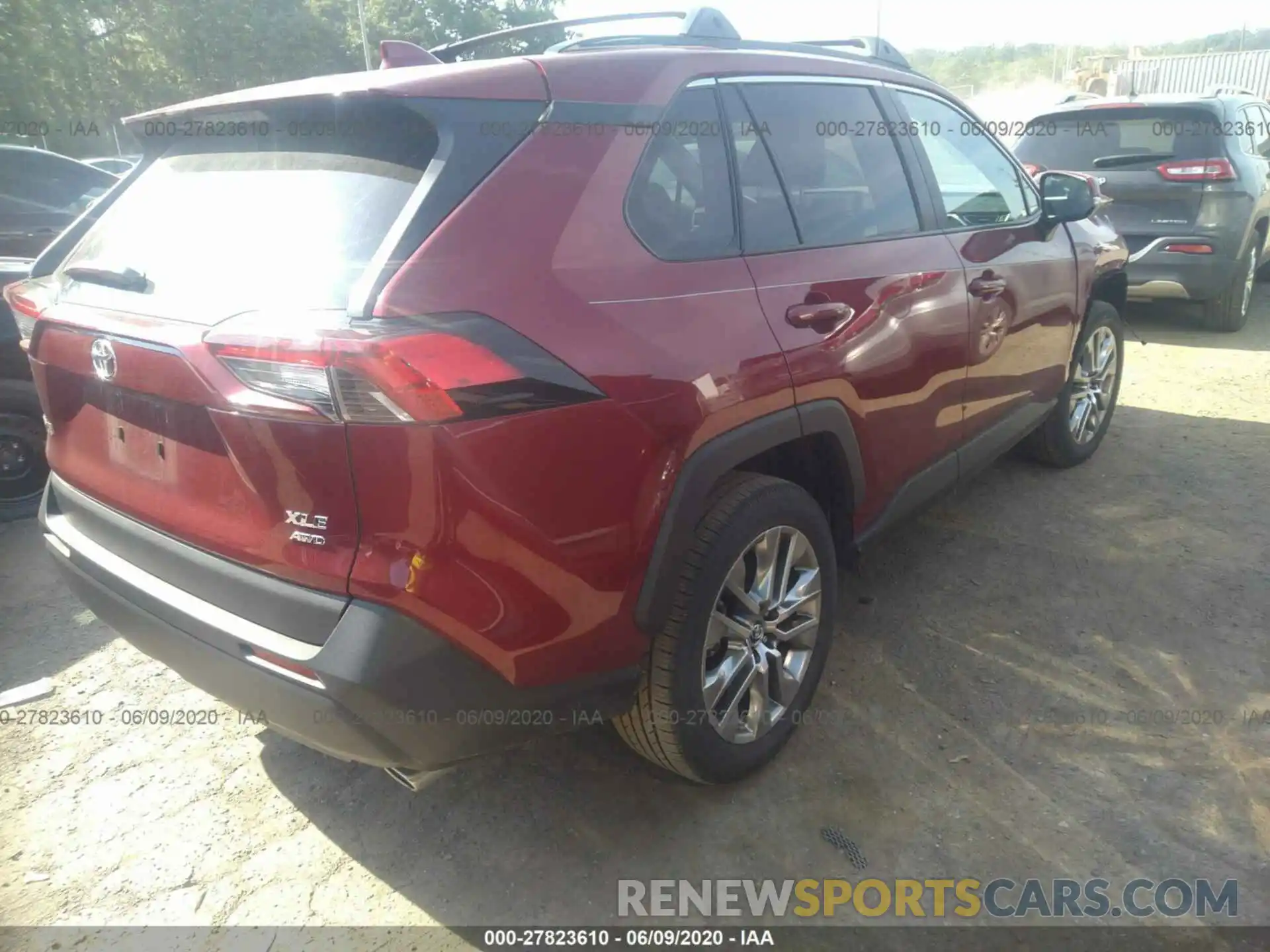 4 Photograph of a damaged car 2T3A1RFV2KW080652 TOYOTA RAV4 2019