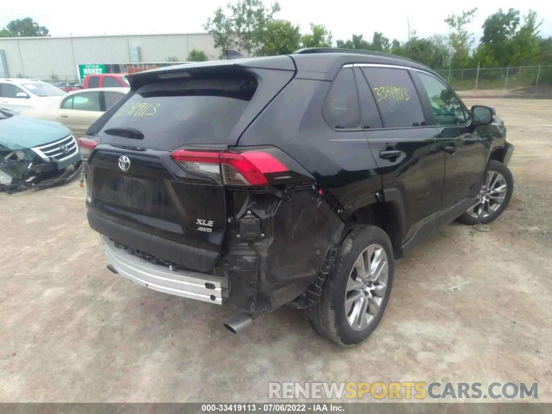 4 Photograph of a damaged car 2T3A1RFV3KC014998 TOYOTA RAV4 2019