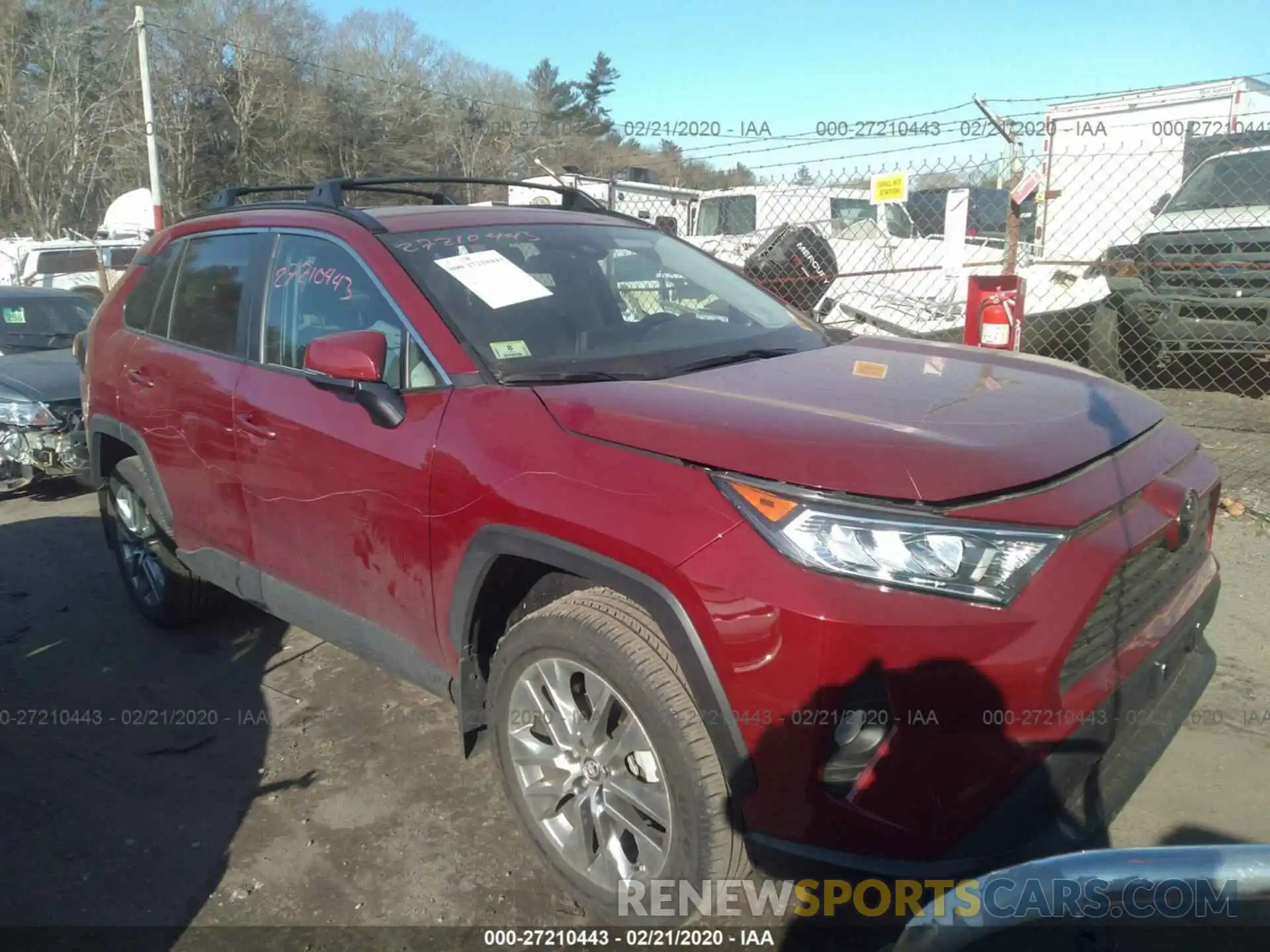 1 Photograph of a damaged car 2T3A1RFV3KC027976 TOYOTA RAV4 2019