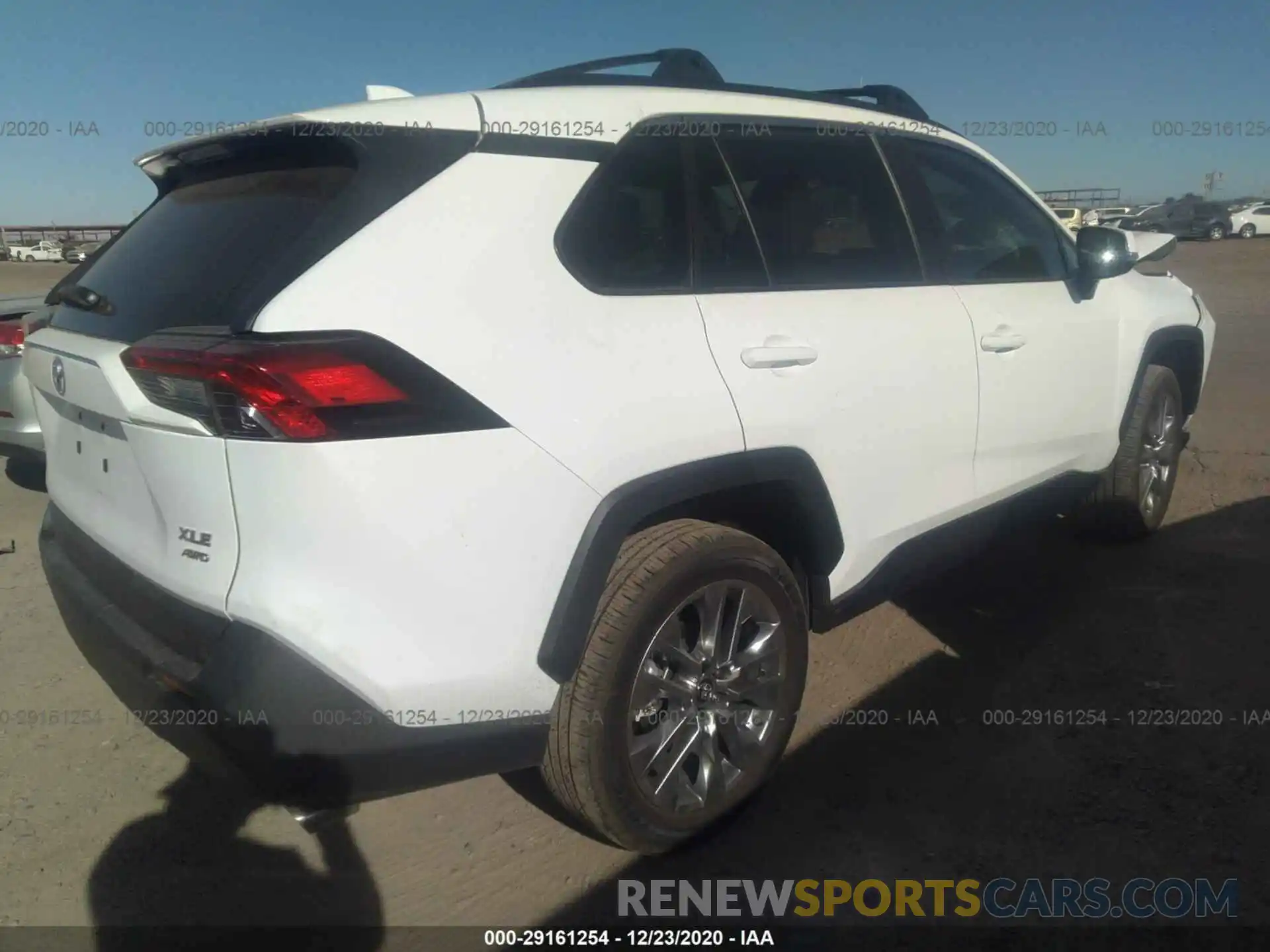 4 Photograph of a damaged car 2T3A1RFV3KC035981 TOYOTA RAV4 2019