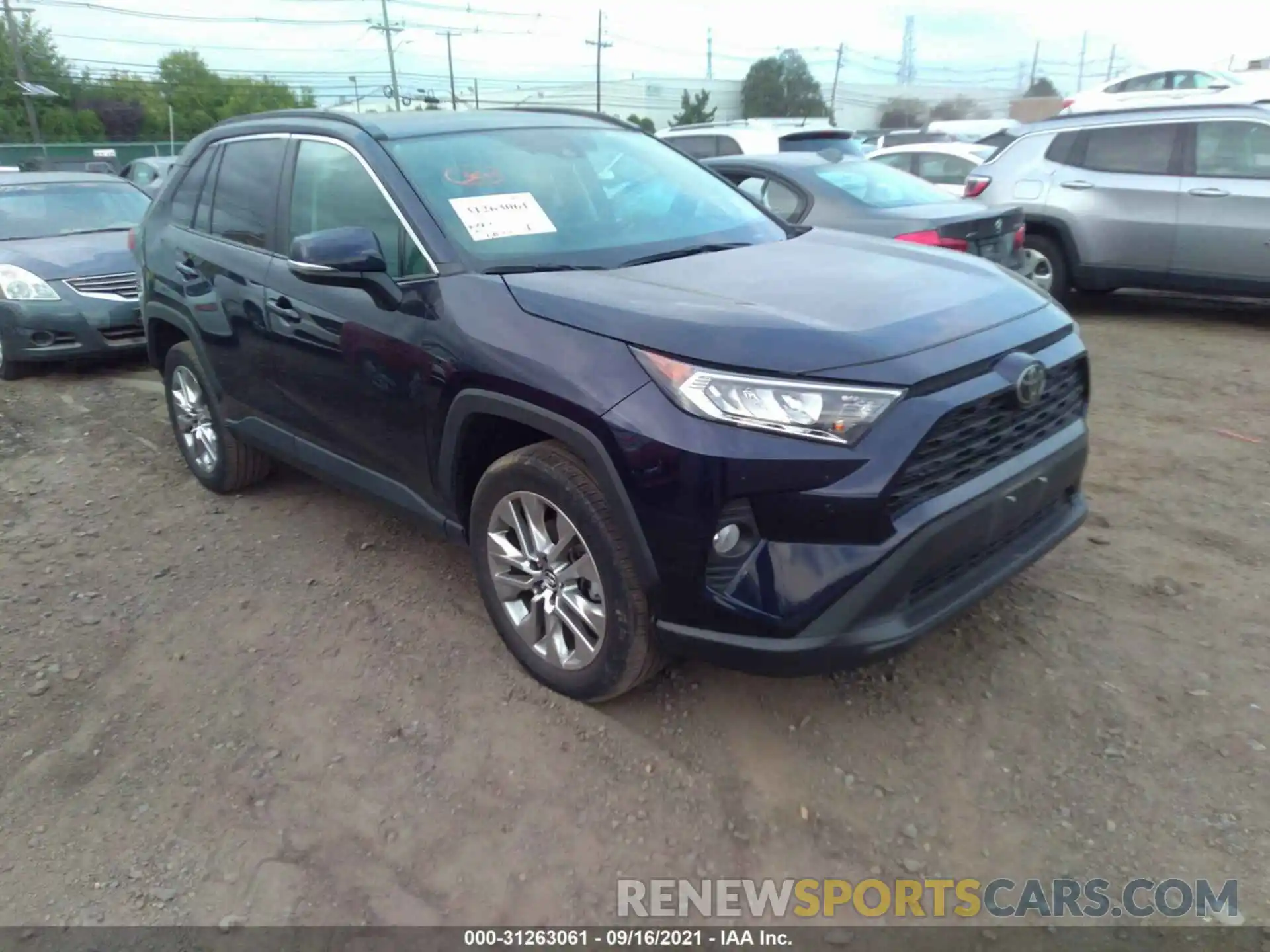 1 Photograph of a damaged car 2T3A1RFV3KW003532 TOYOTA RAV4 2019