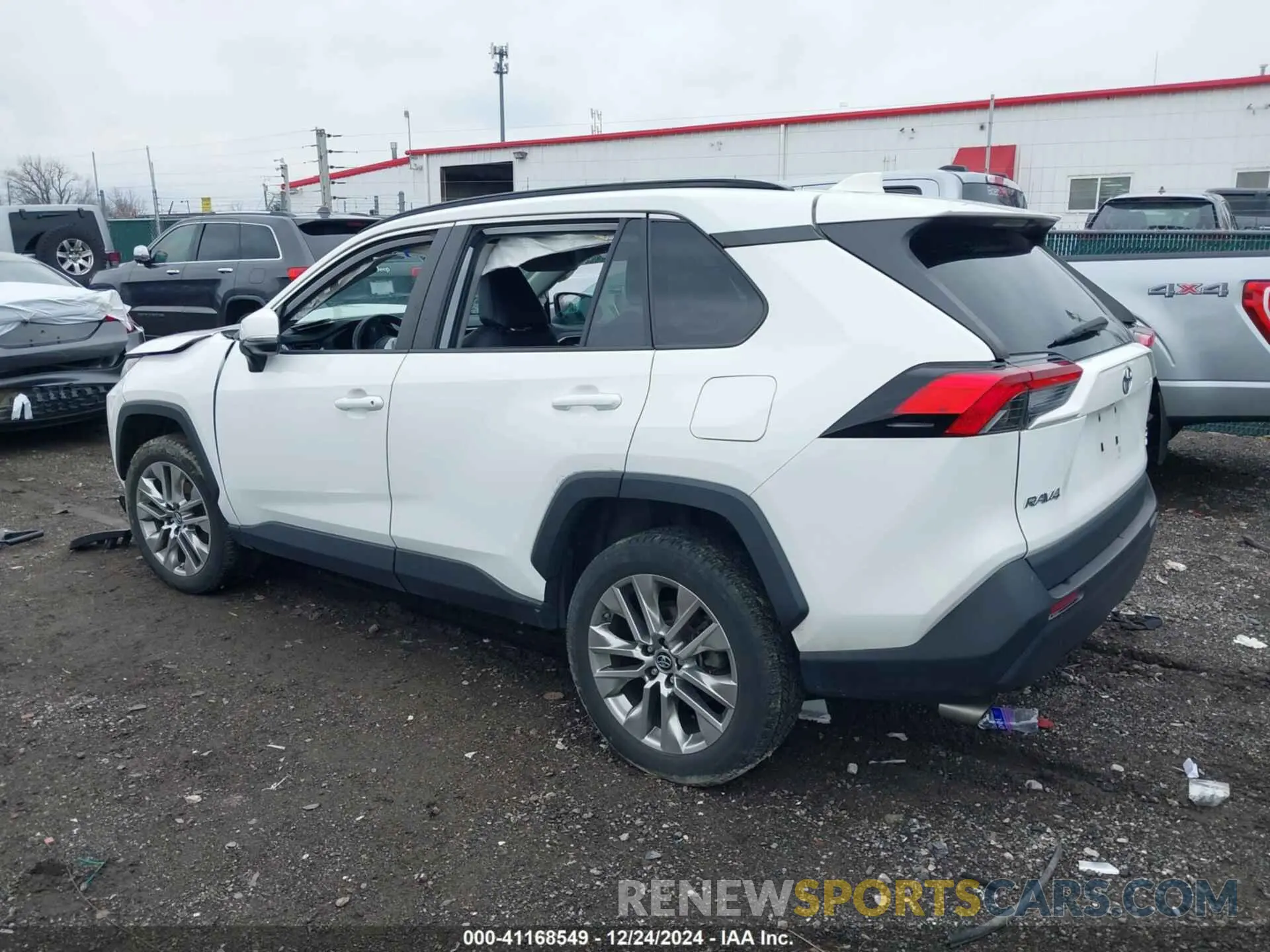 14 Photograph of a damaged car 2T3A1RFV3KW011694 TOYOTA RAV4 2019