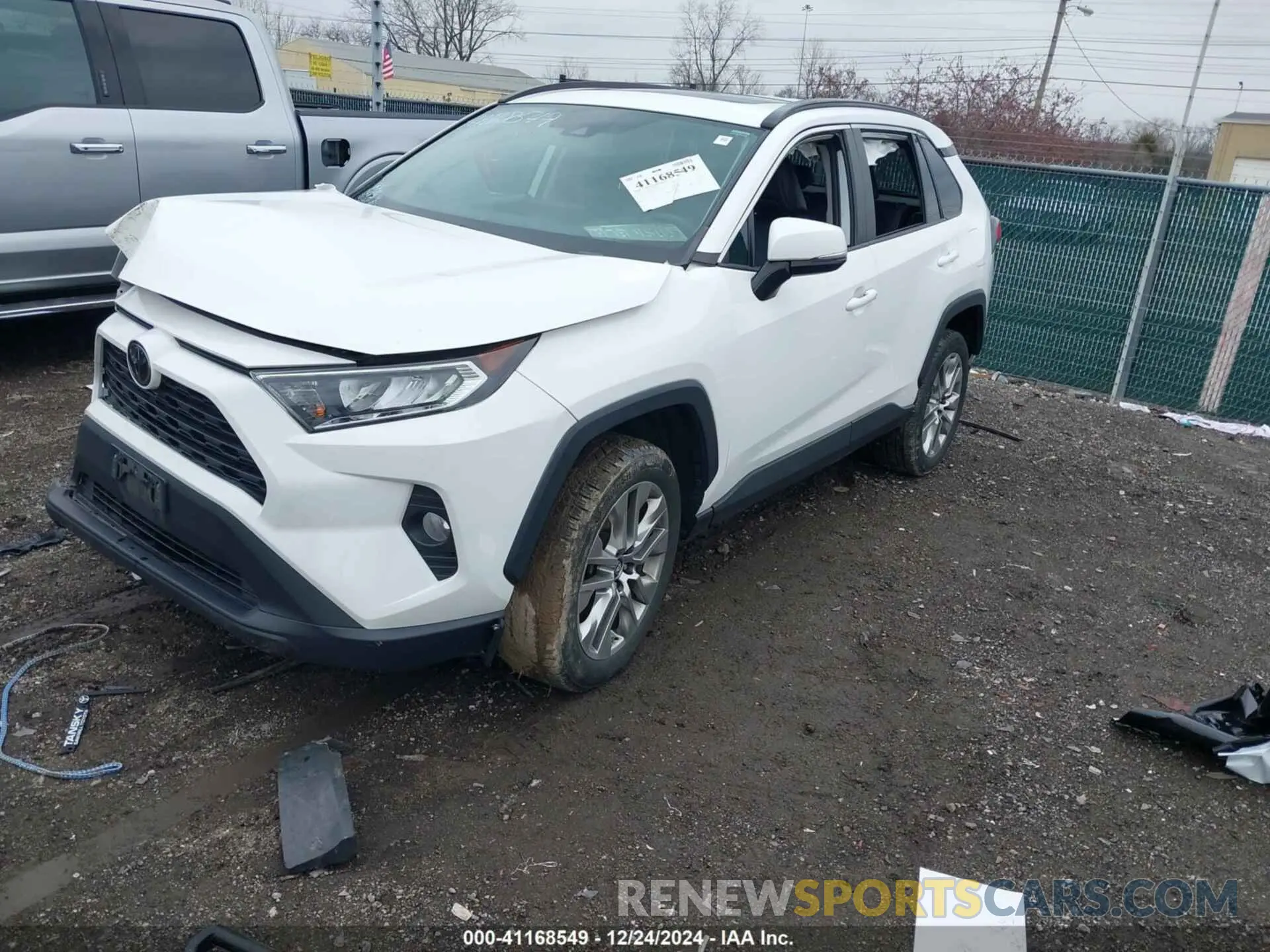 2 Photograph of a damaged car 2T3A1RFV3KW011694 TOYOTA RAV4 2019