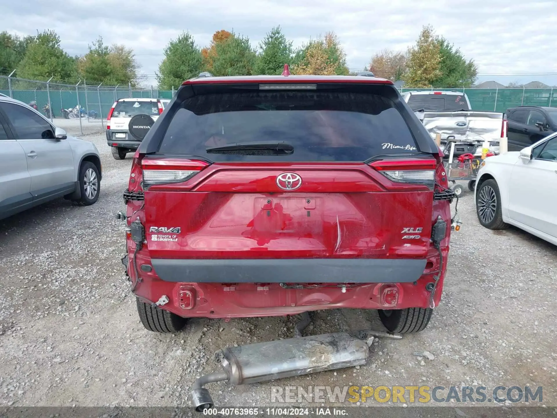 17 Photograph of a damaged car 2T3A1RFV3KW048552 TOYOTA RAV4 2019