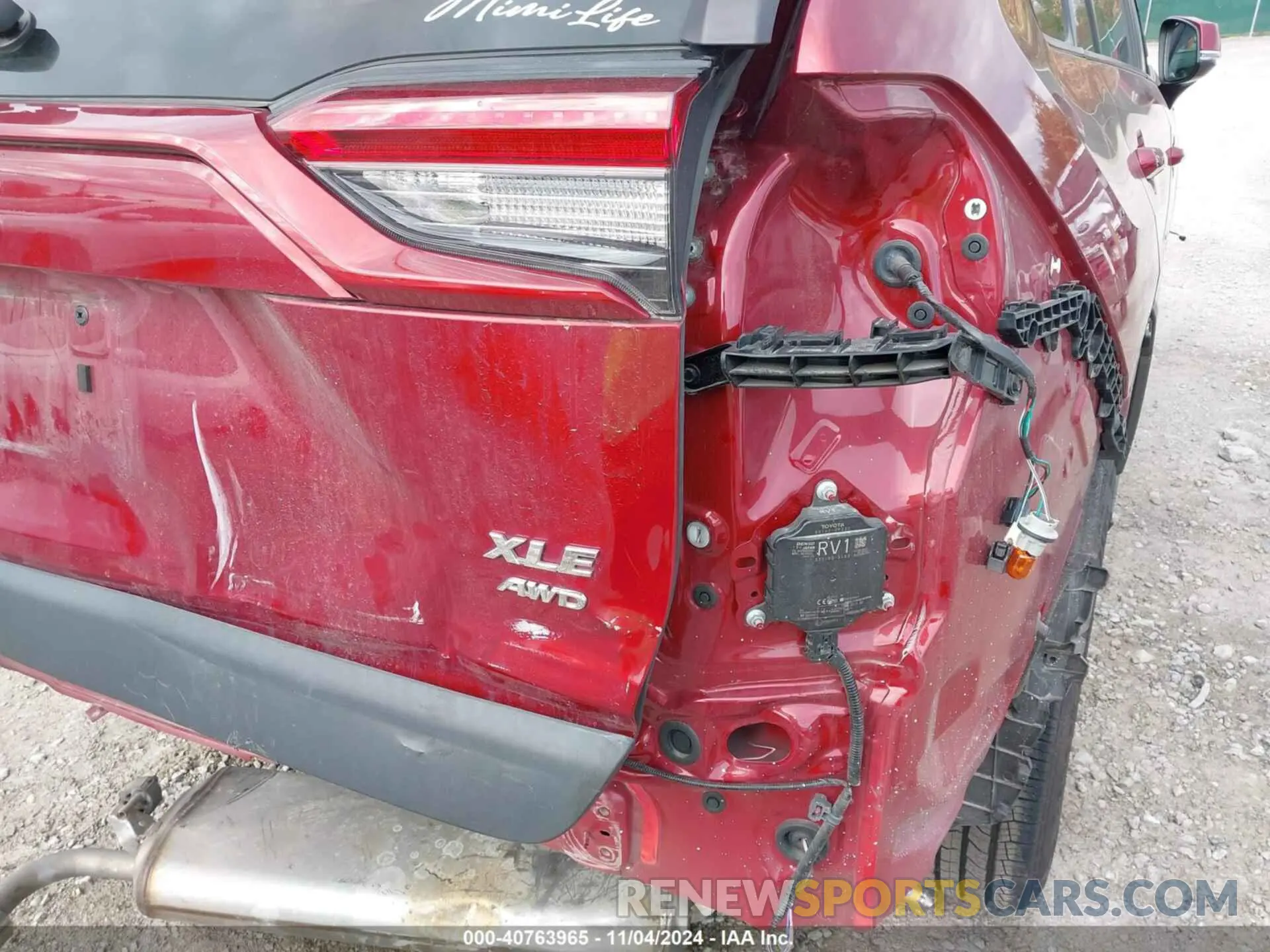 6 Photograph of a damaged car 2T3A1RFV3KW048552 TOYOTA RAV4 2019