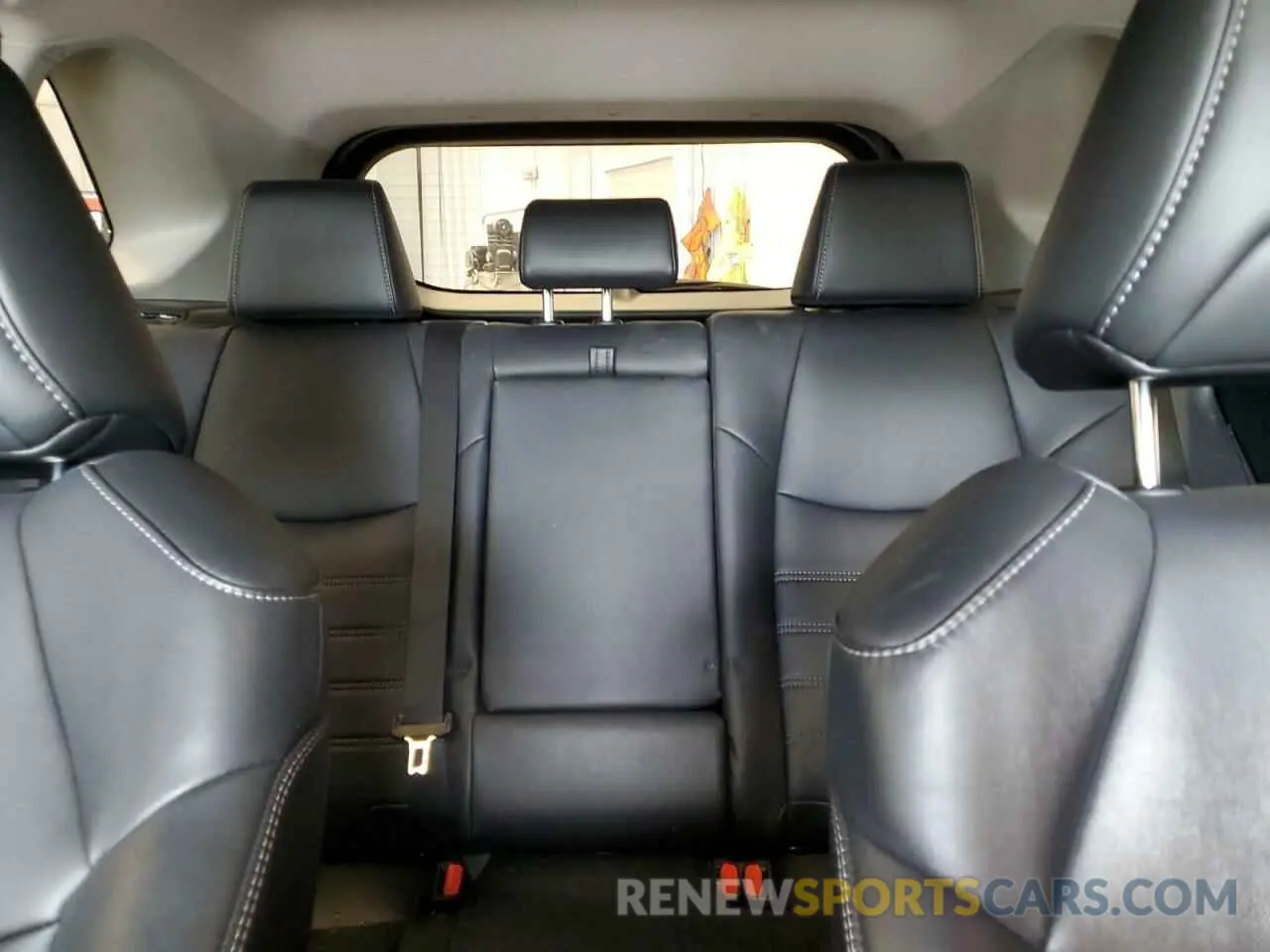 10 Photograph of a damaged car 2T3A1RFV3KW062418 TOYOTA RAV4 2019