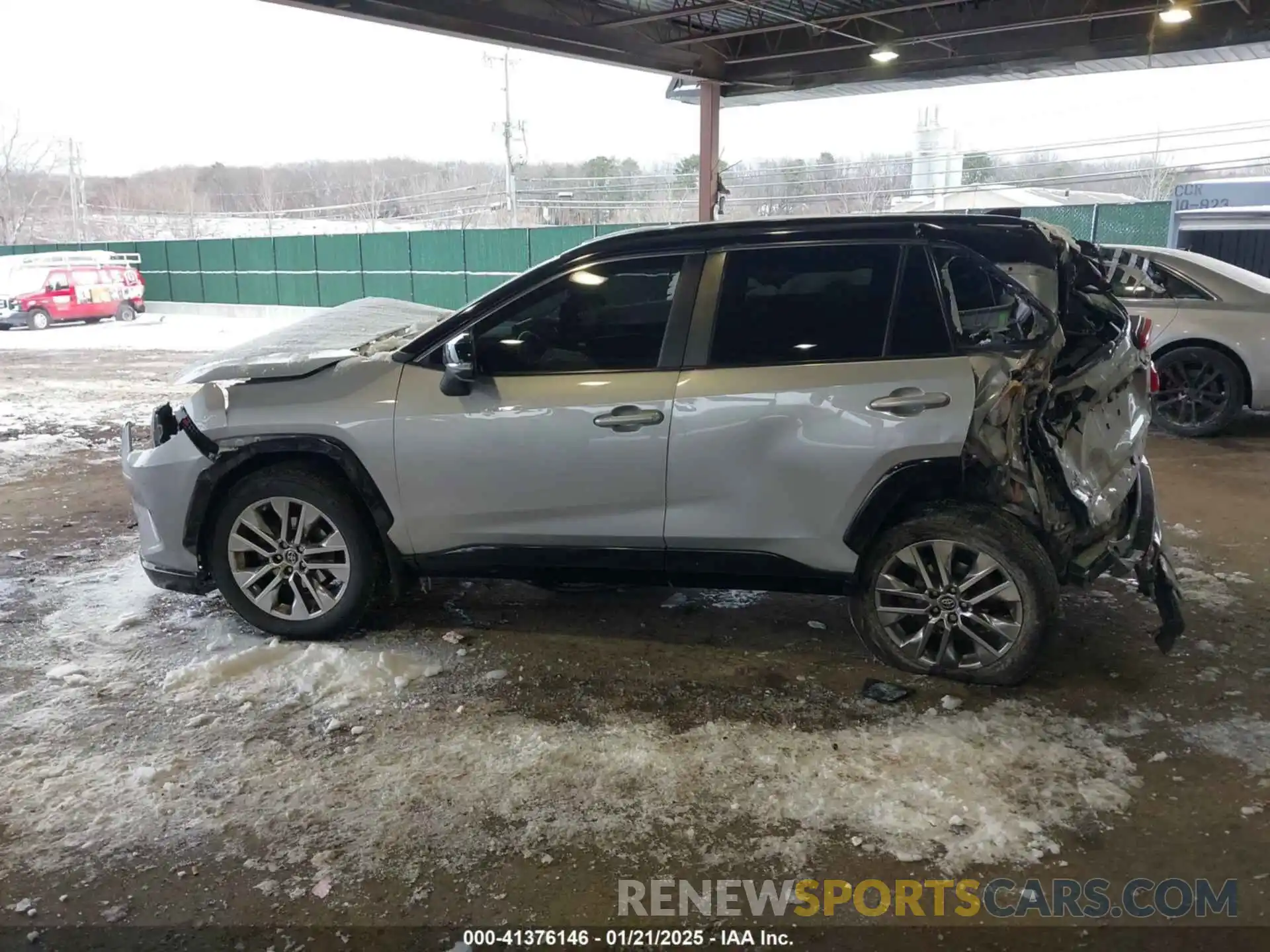 14 Photograph of a damaged car 2T3A1RFV3KW064119 TOYOTA RAV4 2019