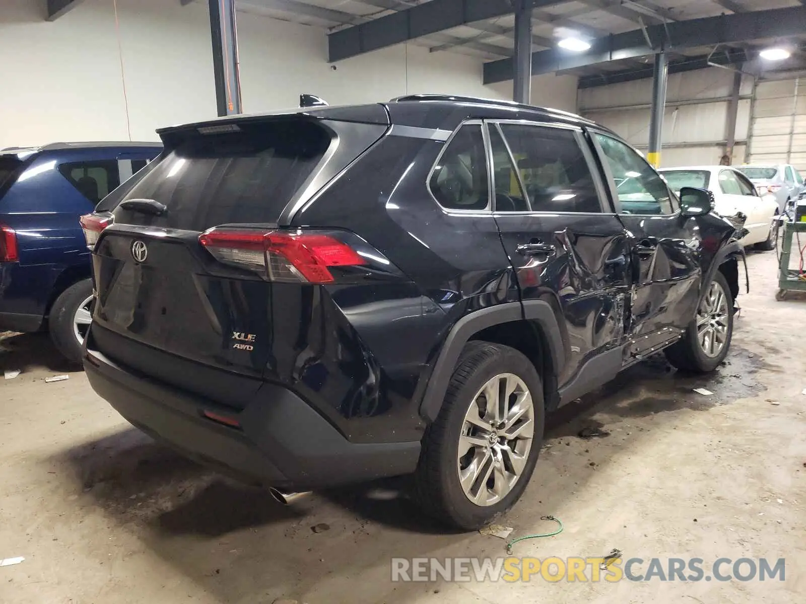4 Photograph of a damaged car 2T3A1RFV3KW065447 TOYOTA RAV4 2019