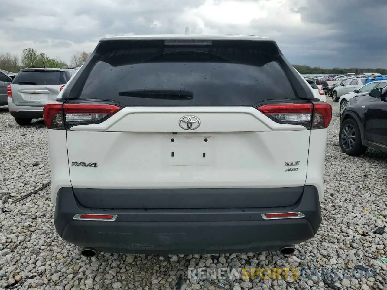 6 Photograph of a damaged car 2T3A1RFV3KW081051 TOYOTA RAV4 2019