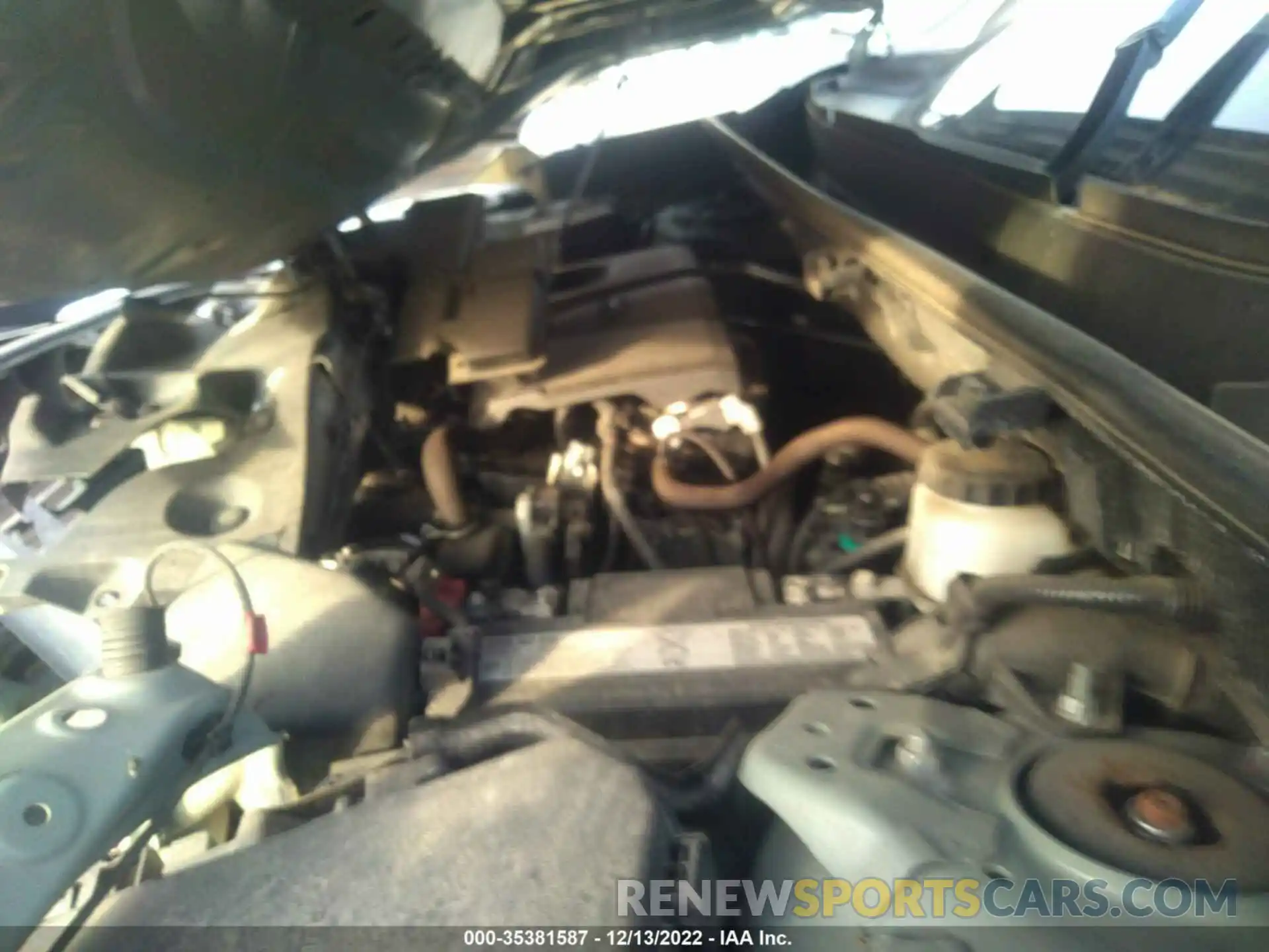 10 Photograph of a damaged car 2T3A1RFV4KC001371 TOYOTA RAV4 2019