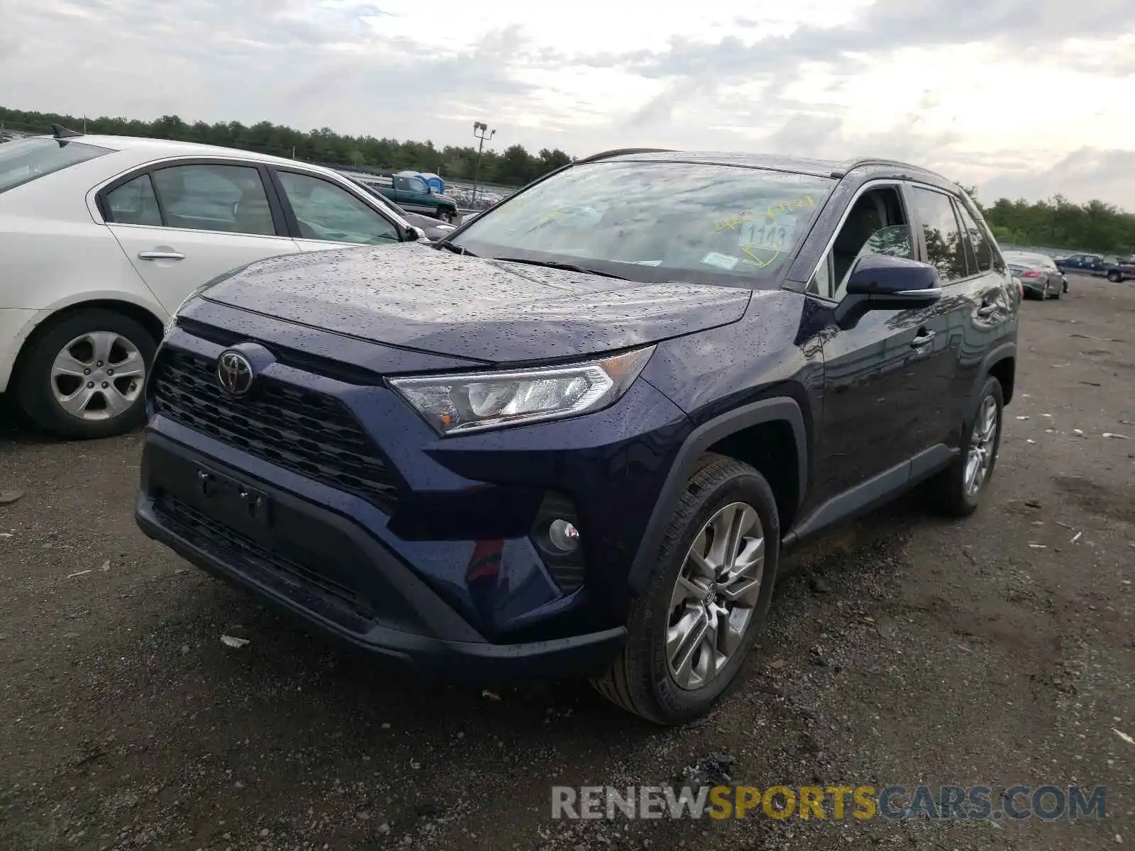 2 Photograph of a damaged car 2T3A1RFV4KW036605 TOYOTA RAV4 2019