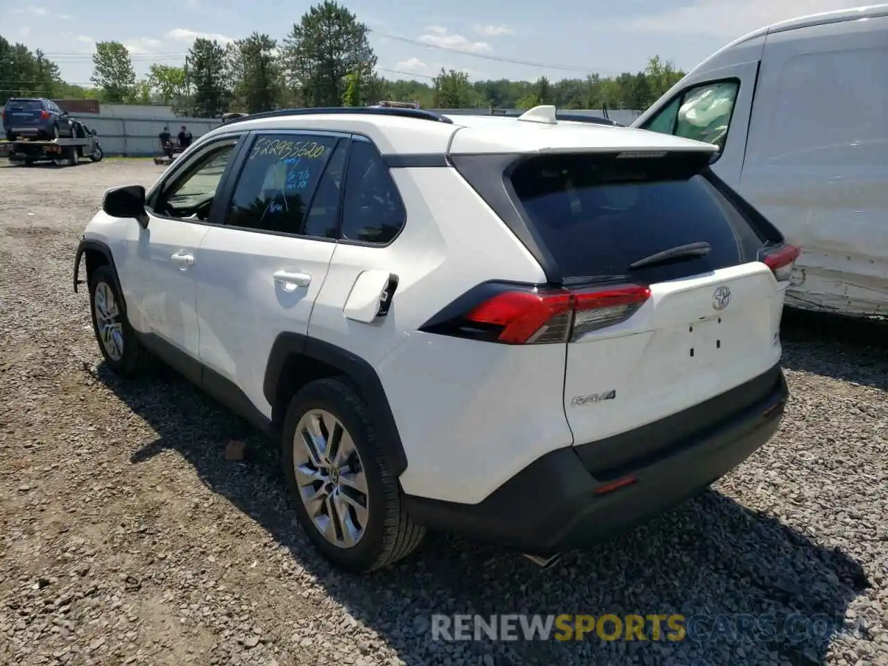 3 Photograph of a damaged car 2T3A1RFV4KW044459 TOYOTA RAV4 2019