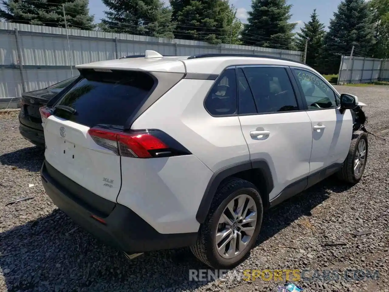 4 Photograph of a damaged car 2T3A1RFV4KW044459 TOYOTA RAV4 2019