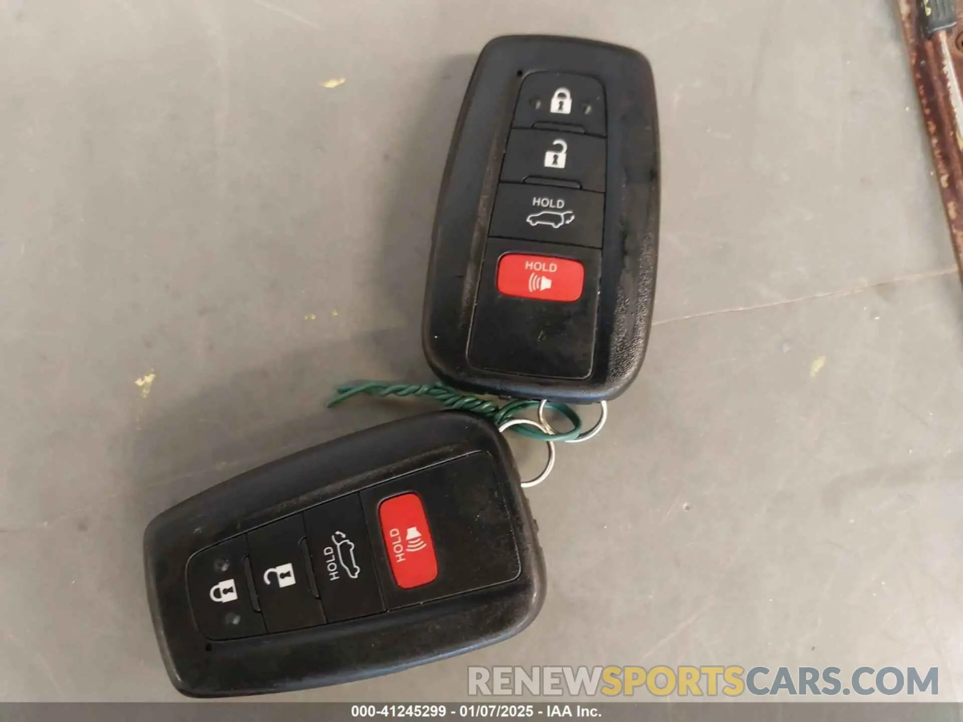 11 Photograph of a damaged car 2T3A1RFV4KW044767 TOYOTA RAV4 2019