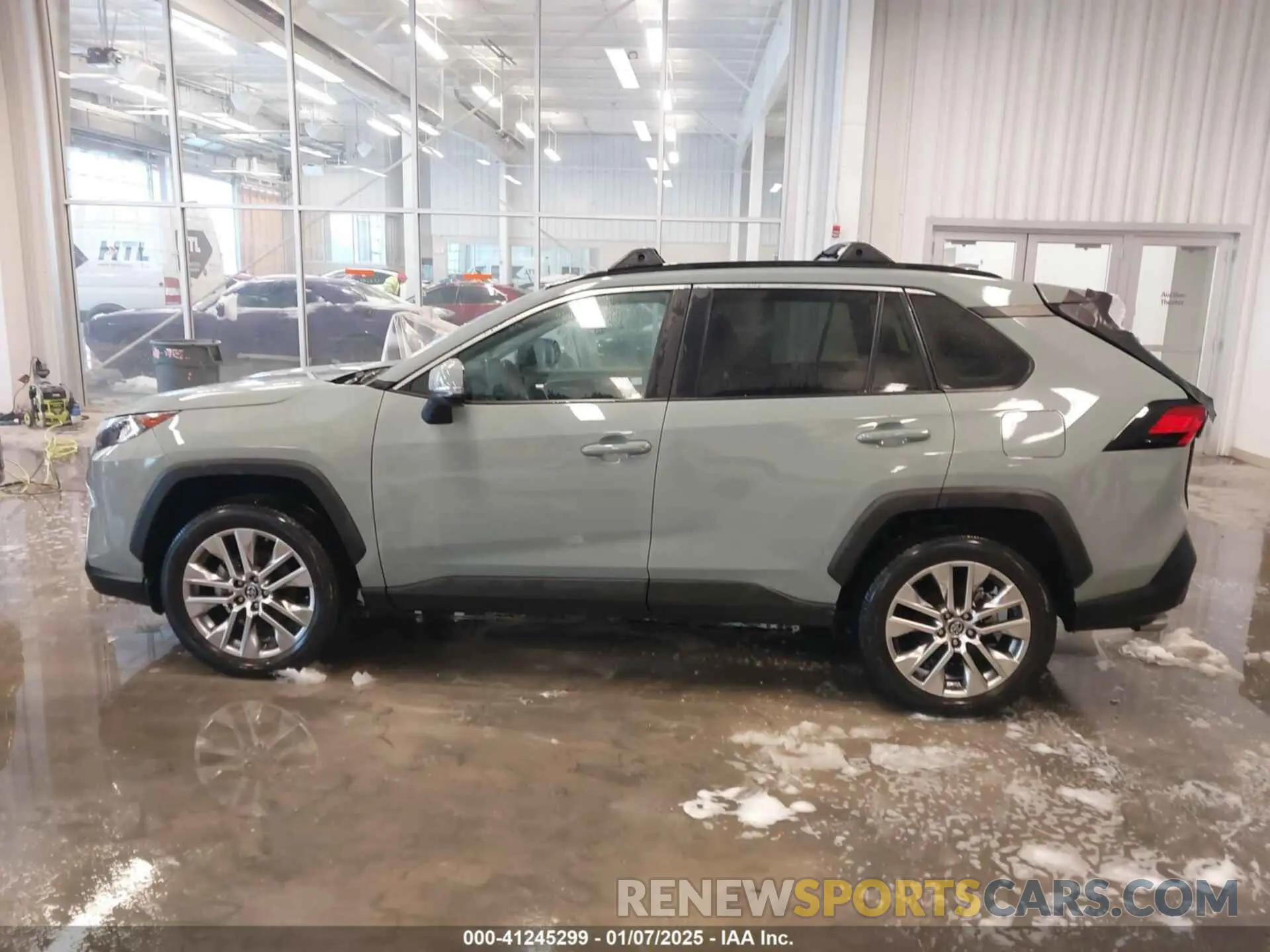 14 Photograph of a damaged car 2T3A1RFV4KW044767 TOYOTA RAV4 2019