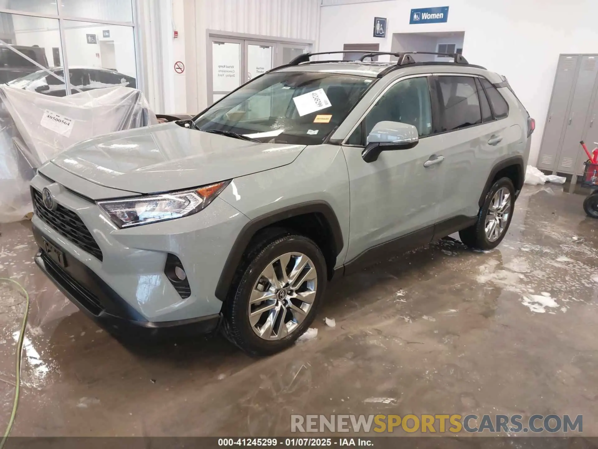 2 Photograph of a damaged car 2T3A1RFV4KW044767 TOYOTA RAV4 2019