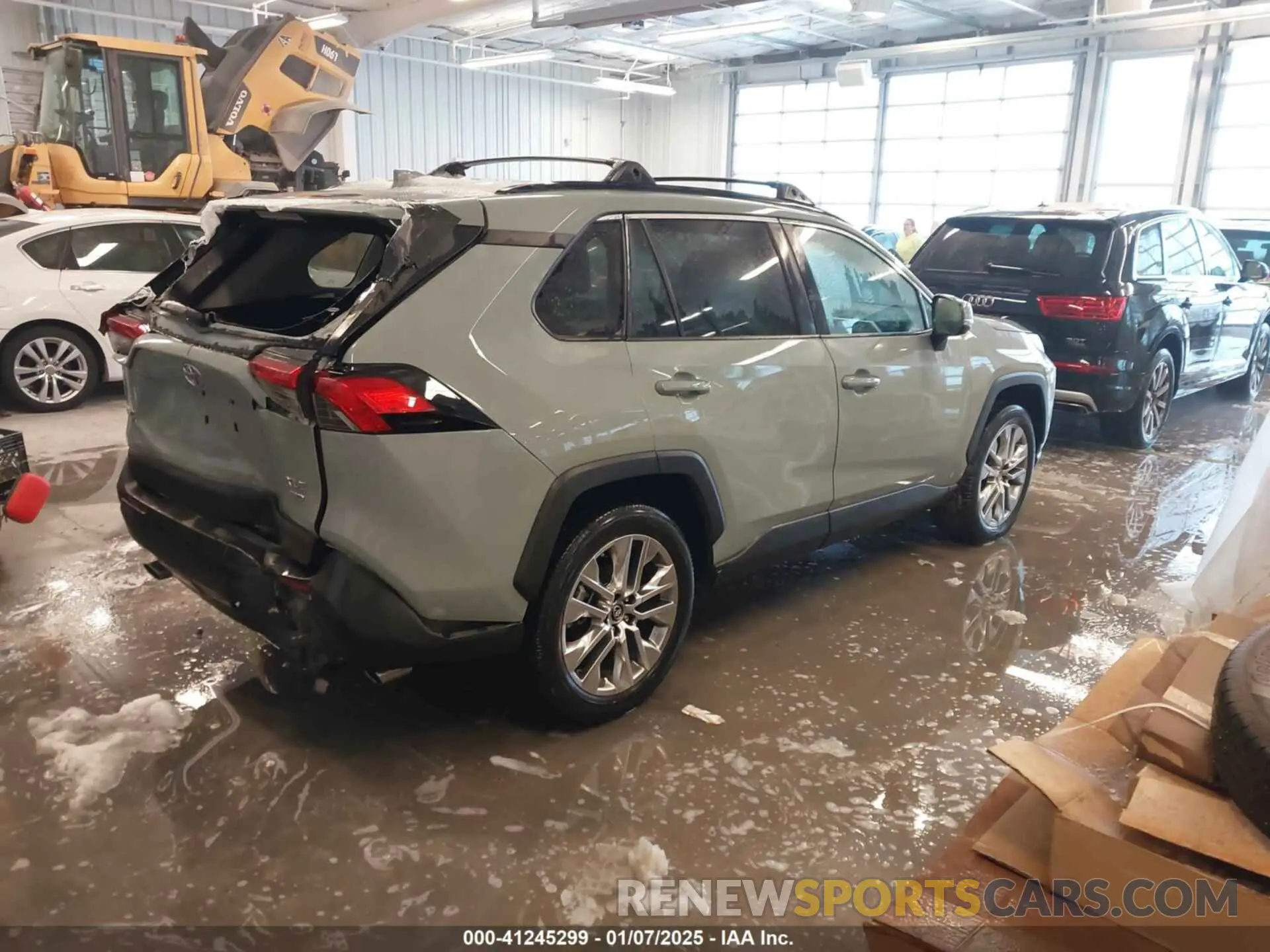 4 Photograph of a damaged car 2T3A1RFV4KW044767 TOYOTA RAV4 2019
