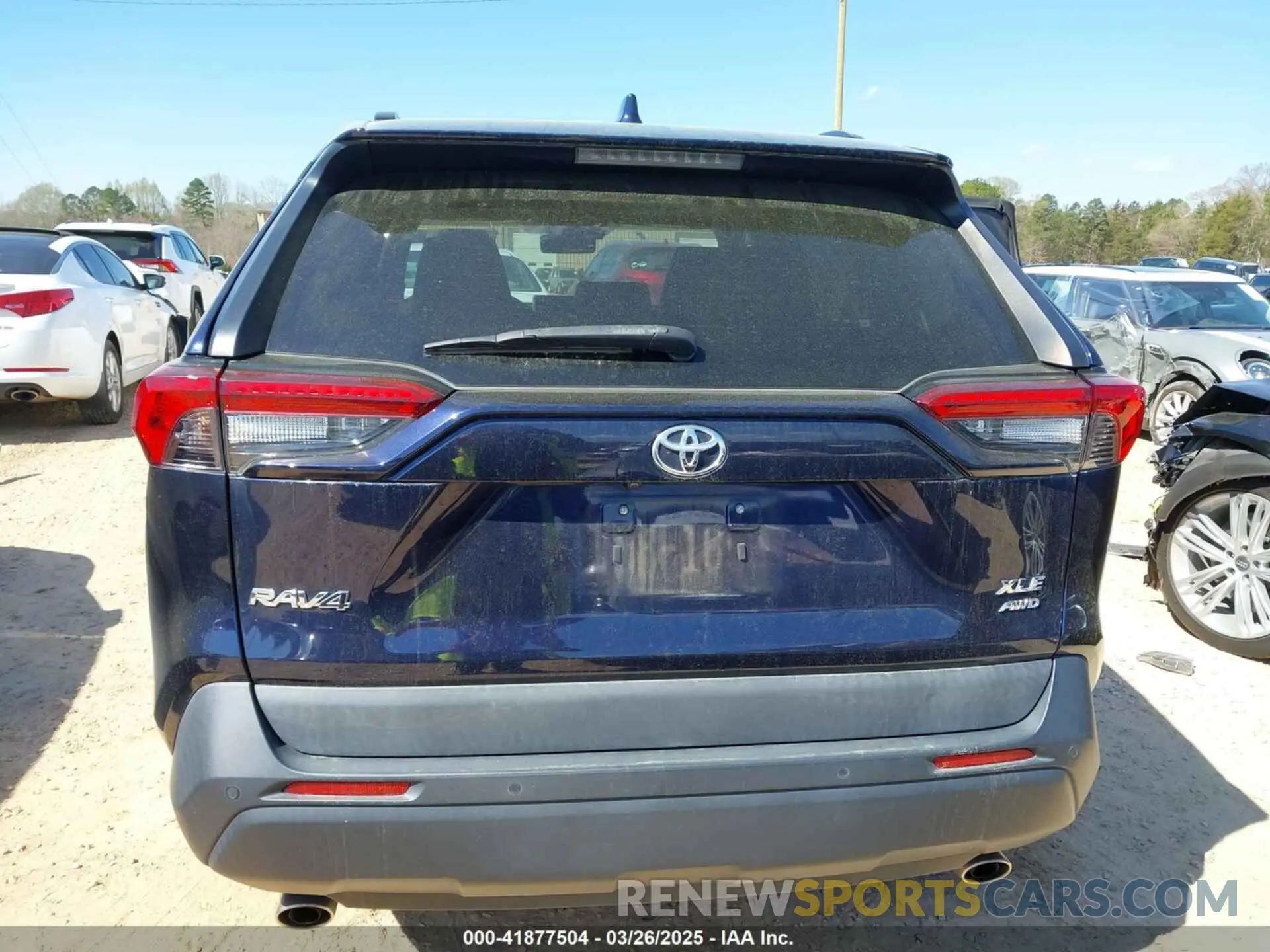 16 Photograph of a damaged car 2T3A1RFV4KW078806 TOYOTA RAV4 2019
