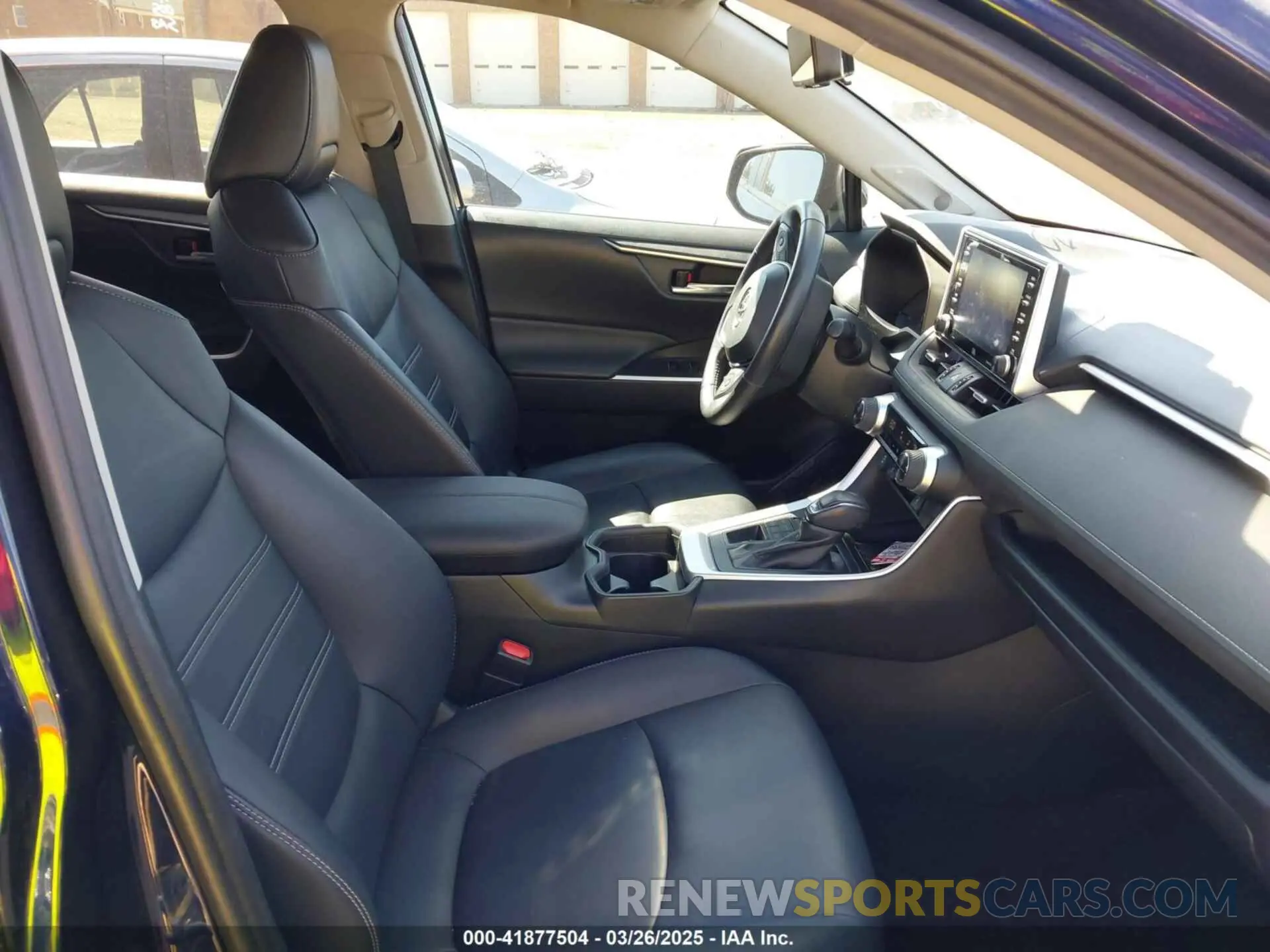 5 Photograph of a damaged car 2T3A1RFV4KW078806 TOYOTA RAV4 2019