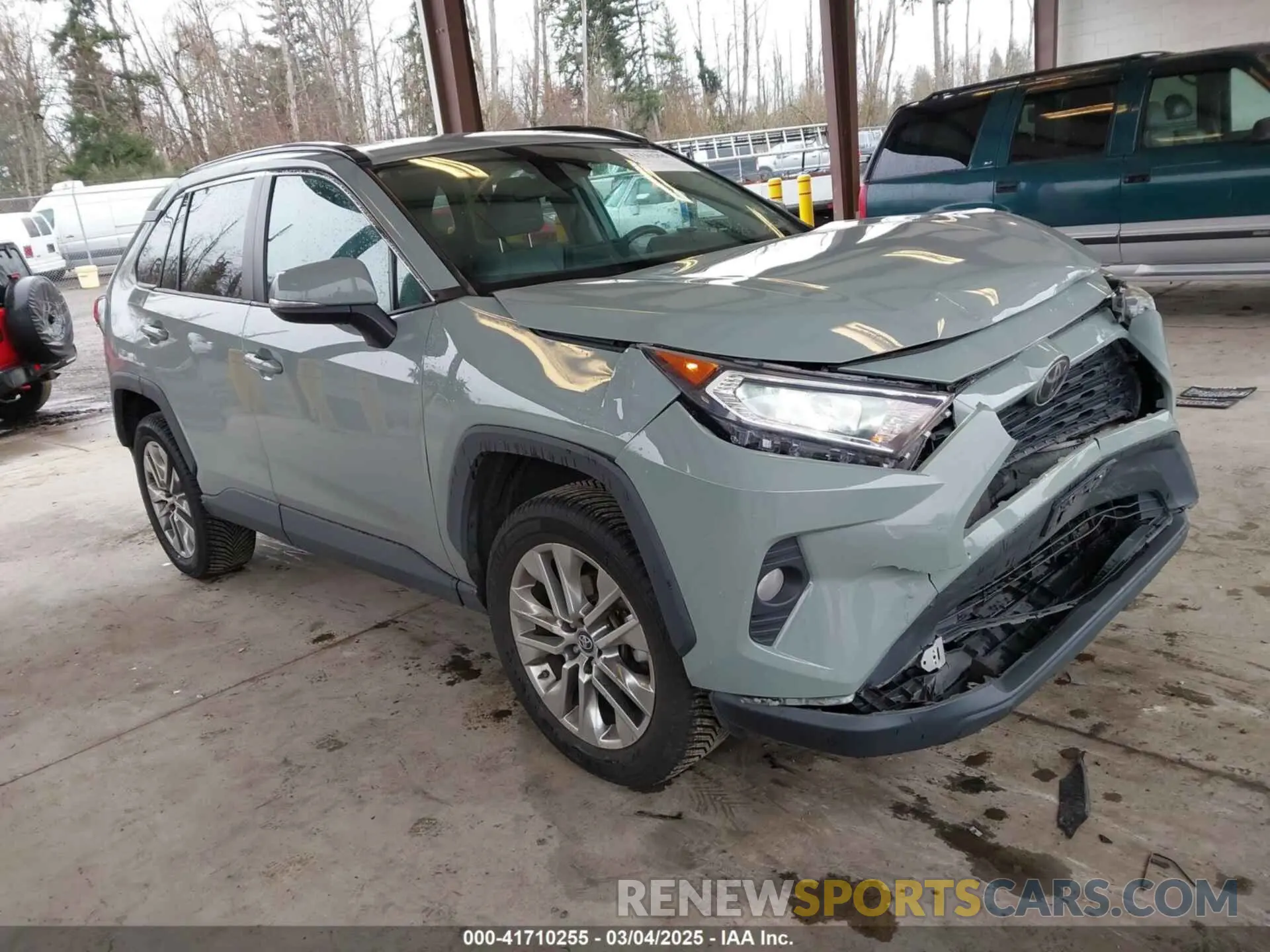 1 Photograph of a damaged car 2T3A1RFV4KW081334 TOYOTA RAV4 2019