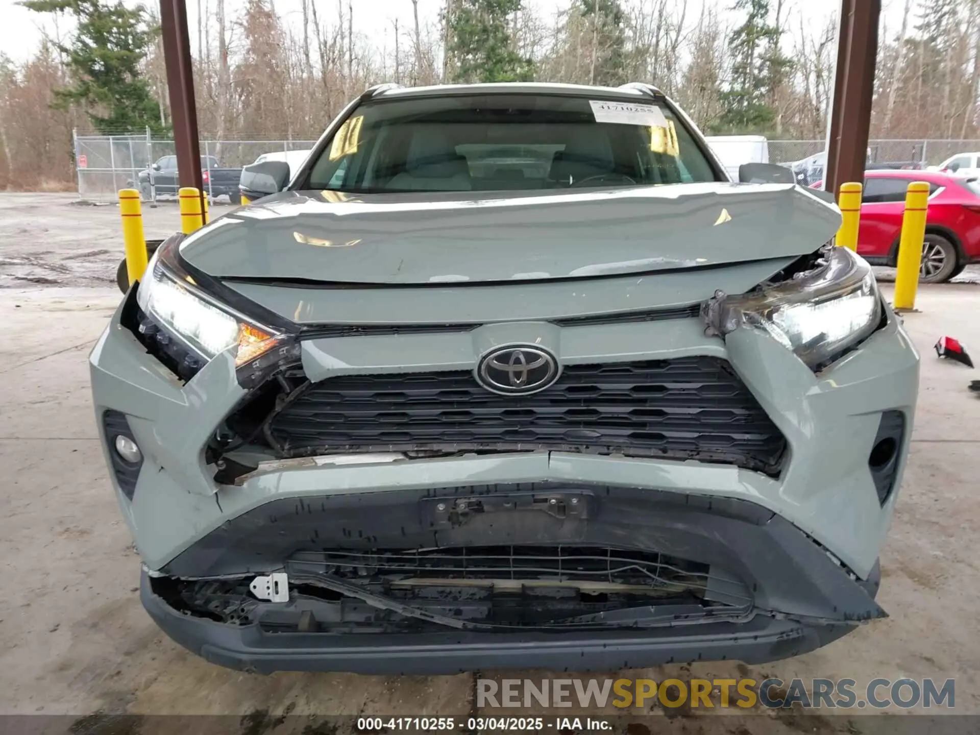 13 Photograph of a damaged car 2T3A1RFV4KW081334 TOYOTA RAV4 2019