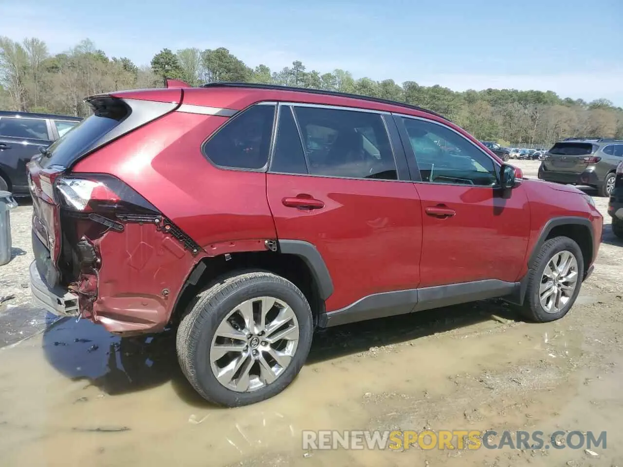 3 Photograph of a damaged car 2T3A1RFV5KC011956 TOYOTA RAV4 2019