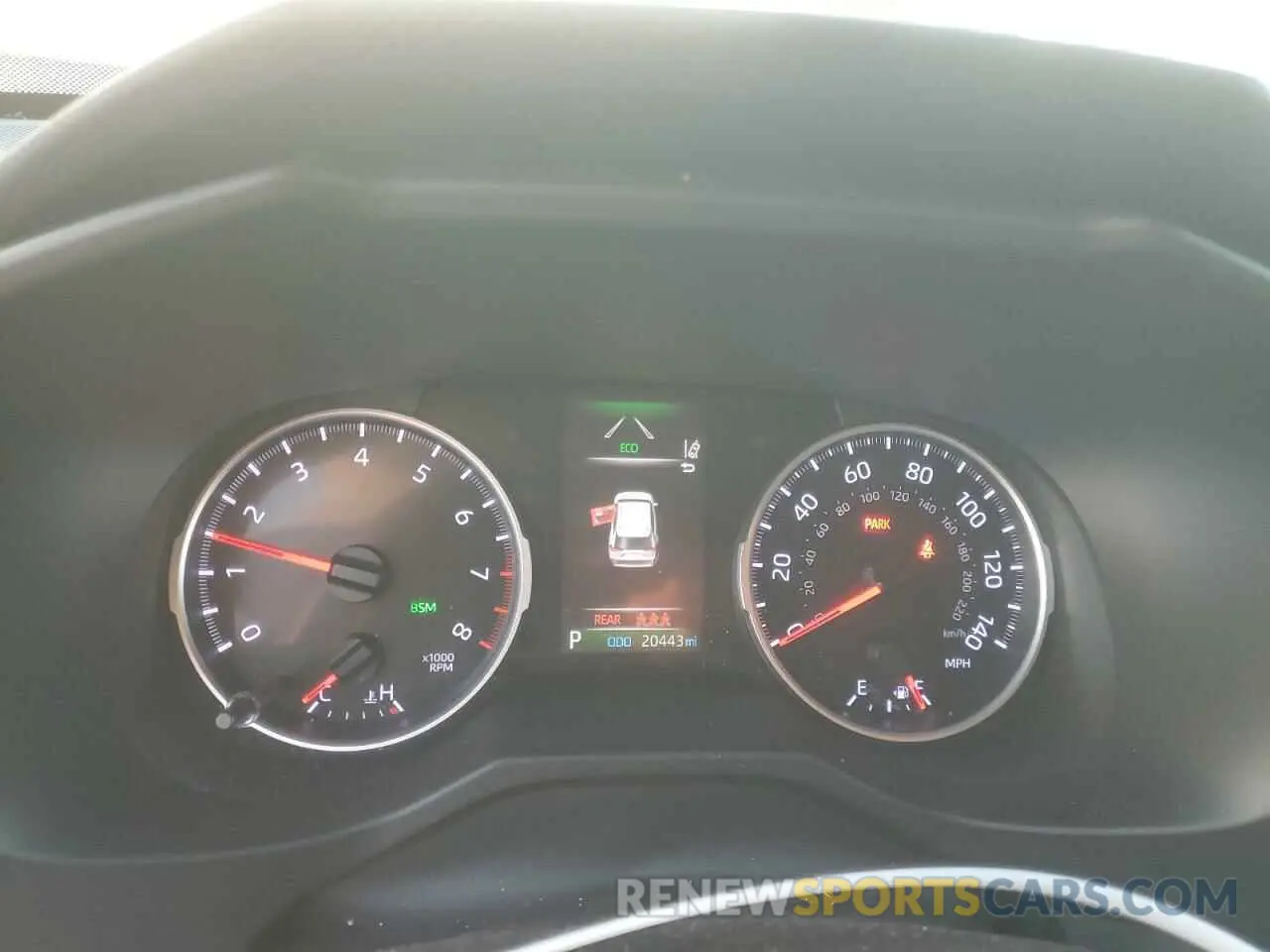 9 Photograph of a damaged car 2T3A1RFV5KW005492 TOYOTA RAV4 2019