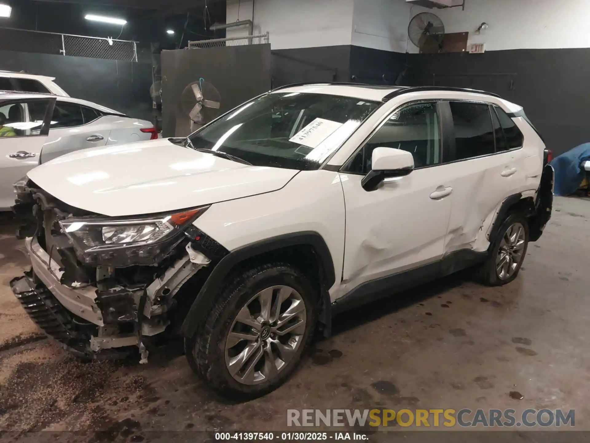 2 Photograph of a damaged car 2T3A1RFV5KW049606 TOYOTA RAV4 2019