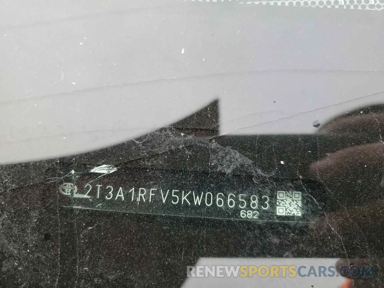 12 Photograph of a damaged car 2T3A1RFV5KW066583 TOYOTA RAV4 2019