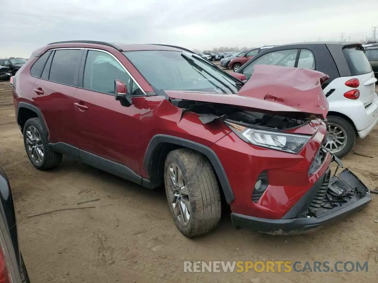 4 Photograph of a damaged car 2T3A1RFV5KW066583 TOYOTA RAV4 2019