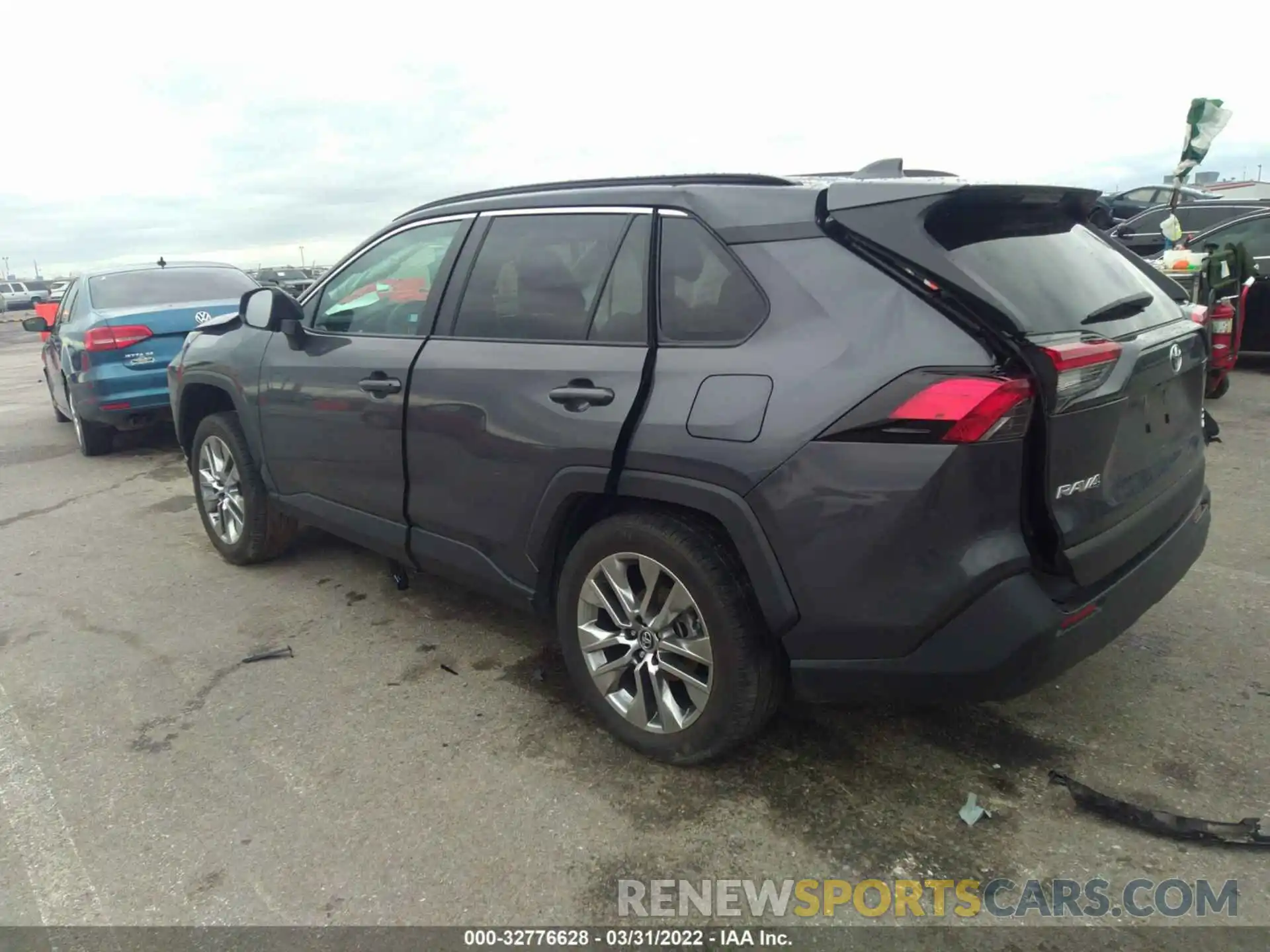 3 Photograph of a damaged car 2T3A1RFV5KW071220 TOYOTA RAV4 2019