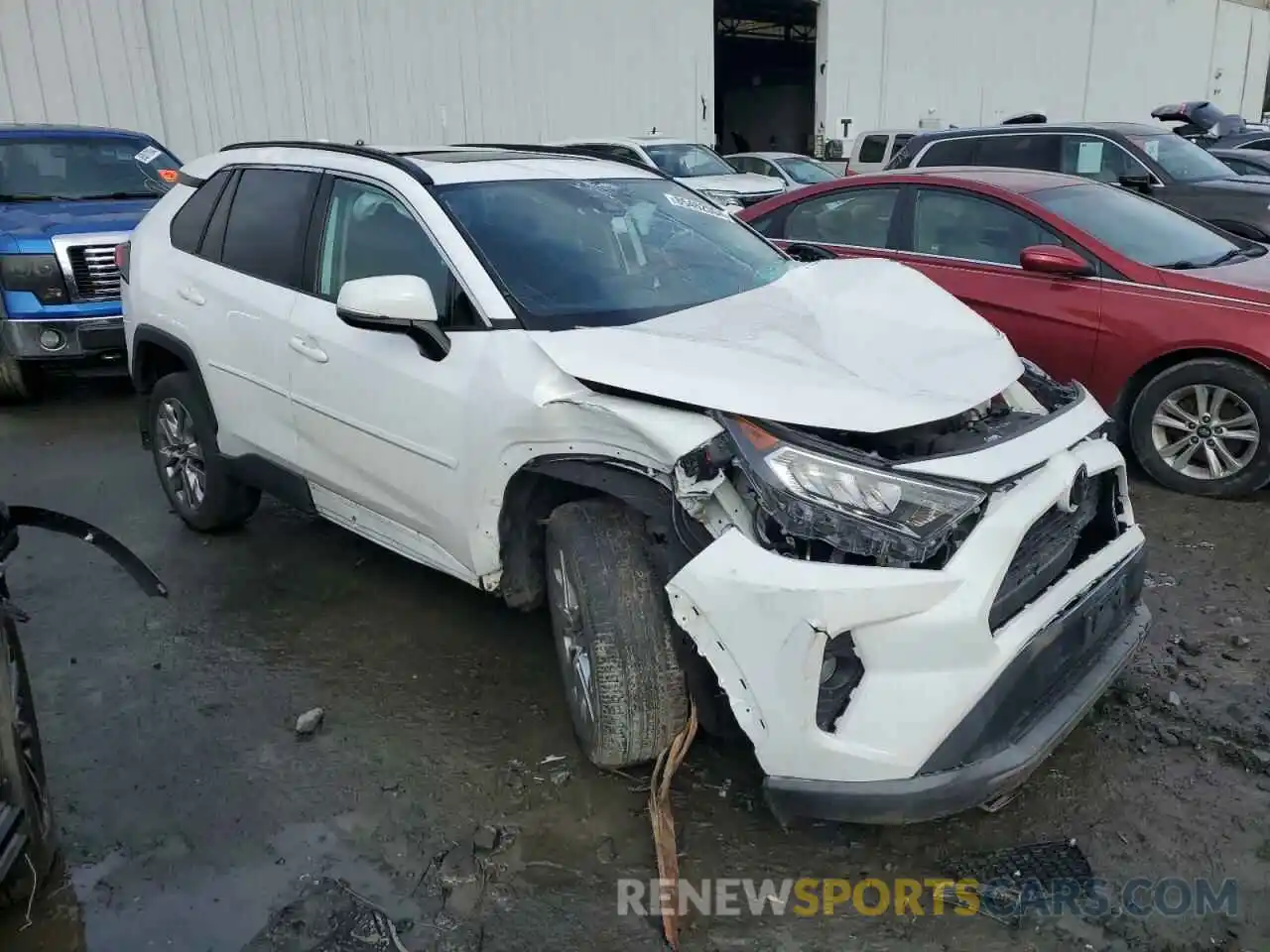 4 Photograph of a damaged car 2T3A1RFV6KC028295 TOYOTA RAV4 2019