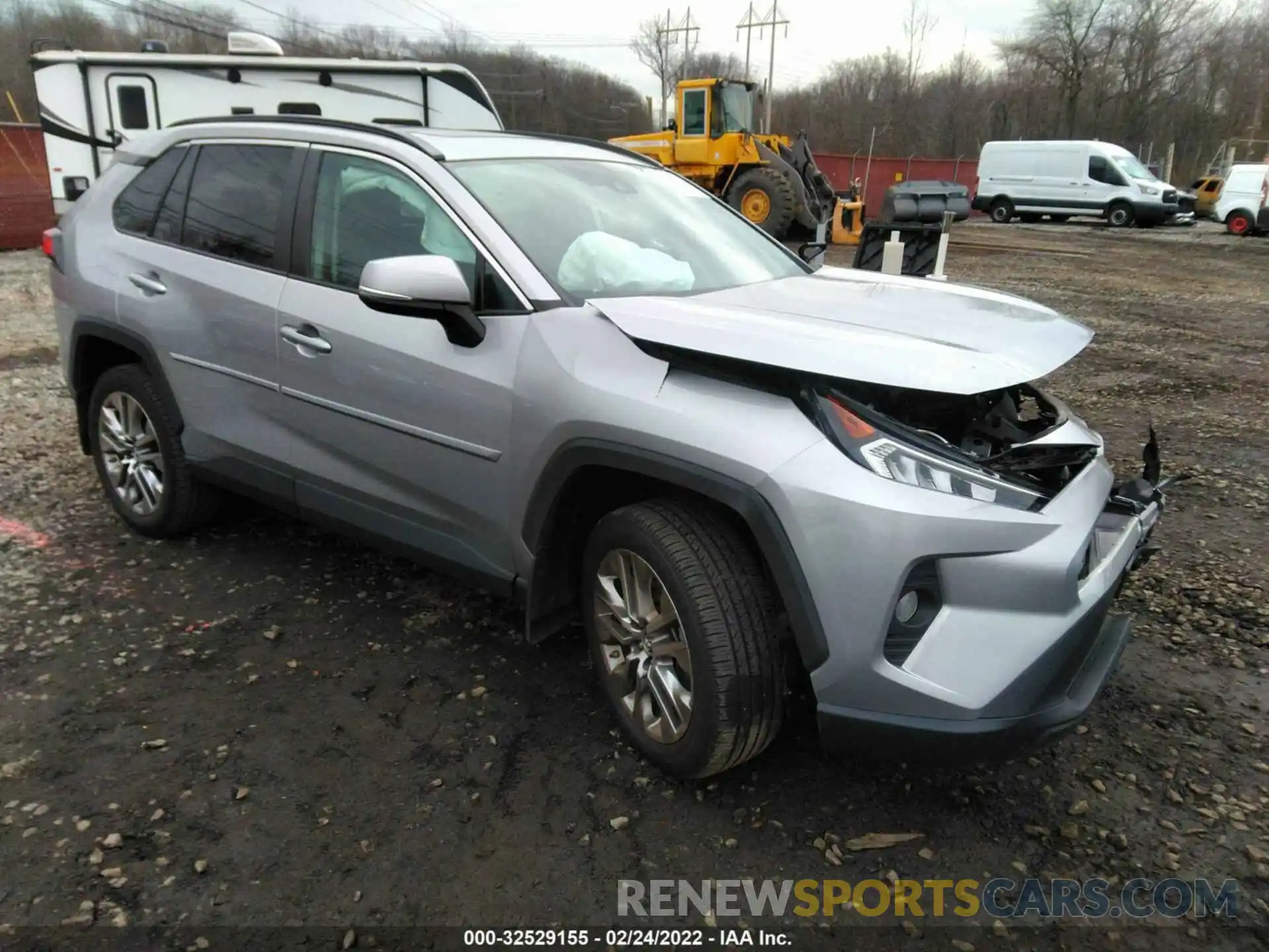 1 Photograph of a damaged car 2T3A1RFV6KC046280 TOYOTA RAV4 2019