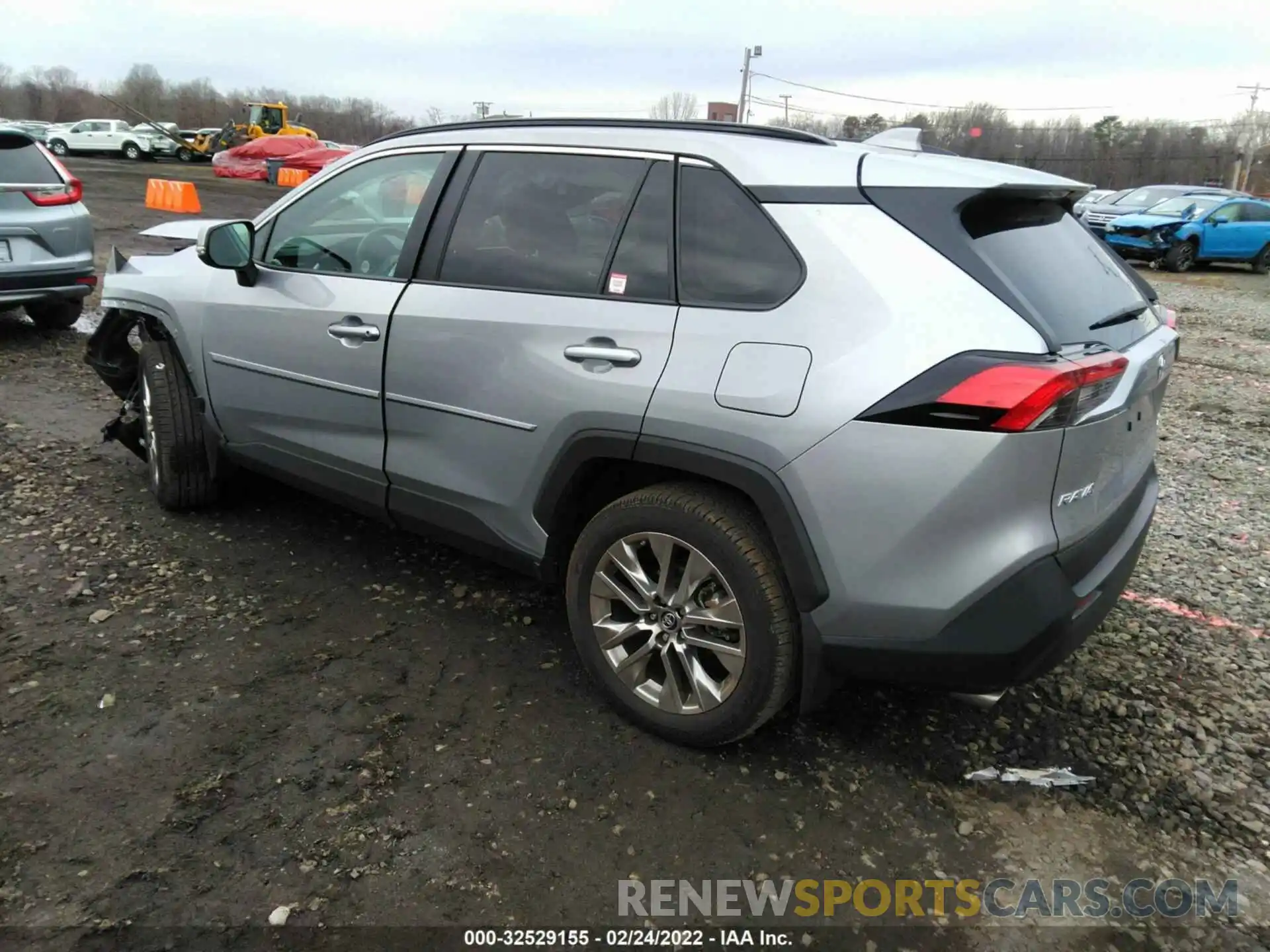 3 Photograph of a damaged car 2T3A1RFV6KC046280 TOYOTA RAV4 2019